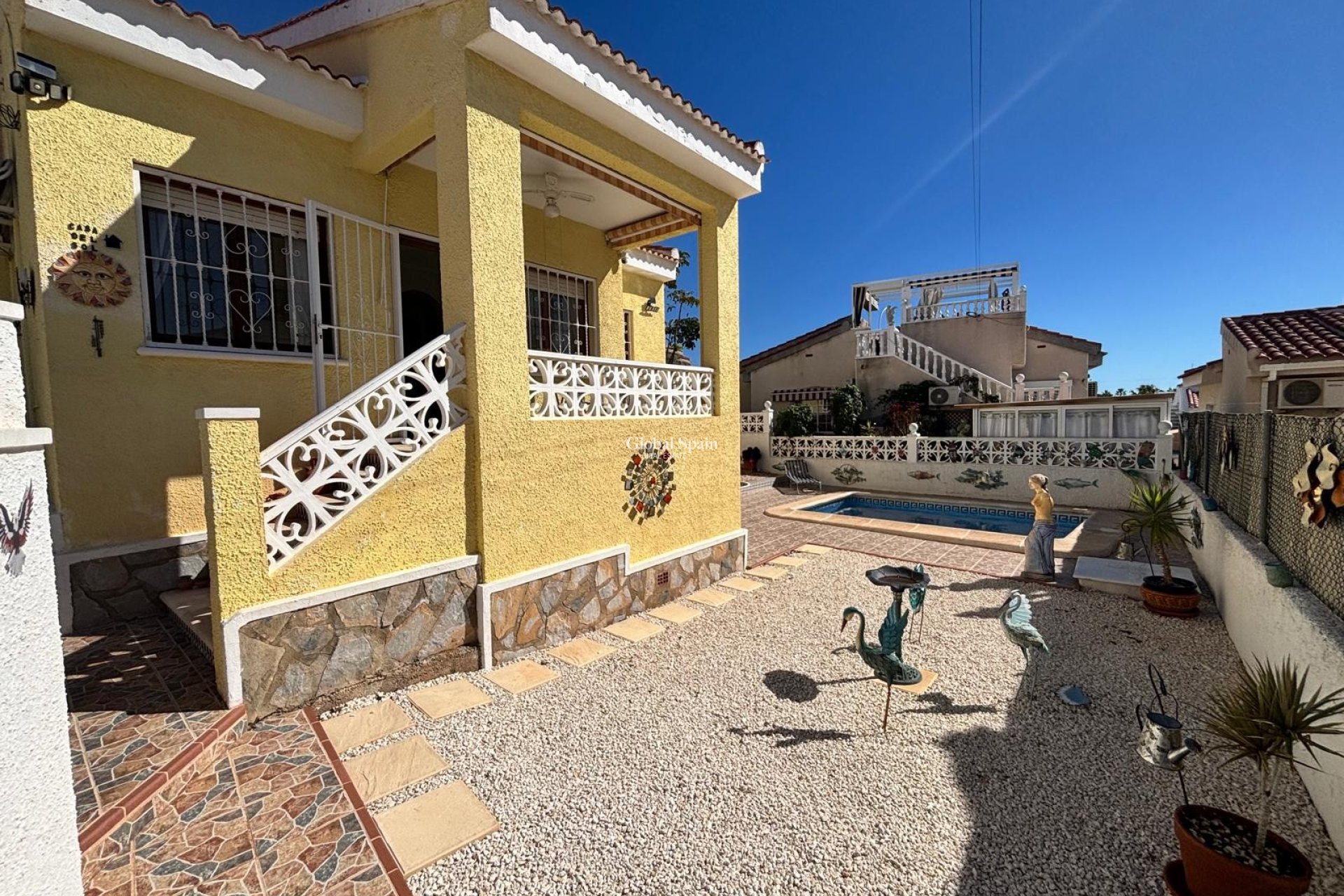 Wederverkoop - VILLA -
CIUDAD QUESADA