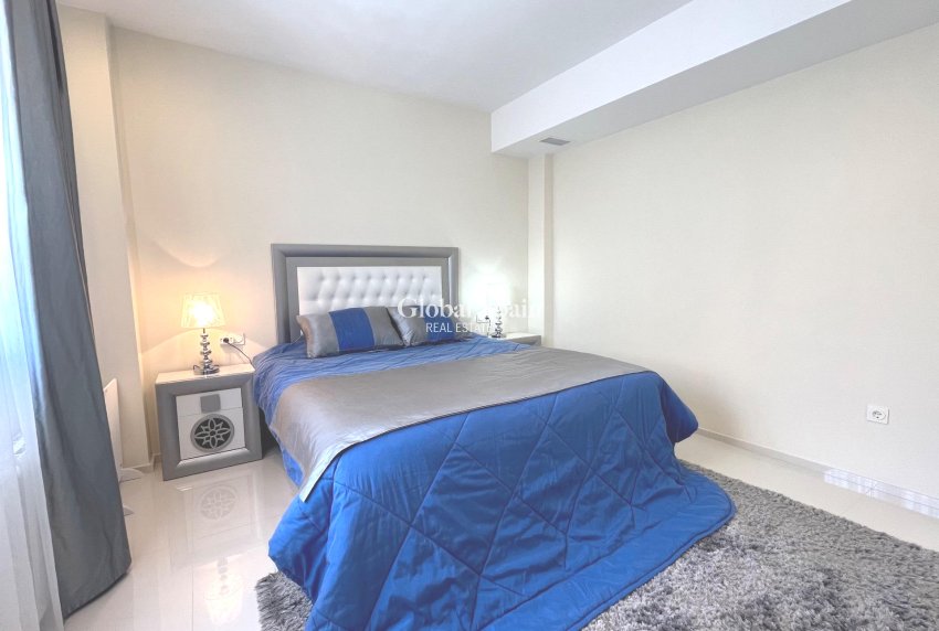 Wederverkoop - VILLA -
CIUDAD QUESADA