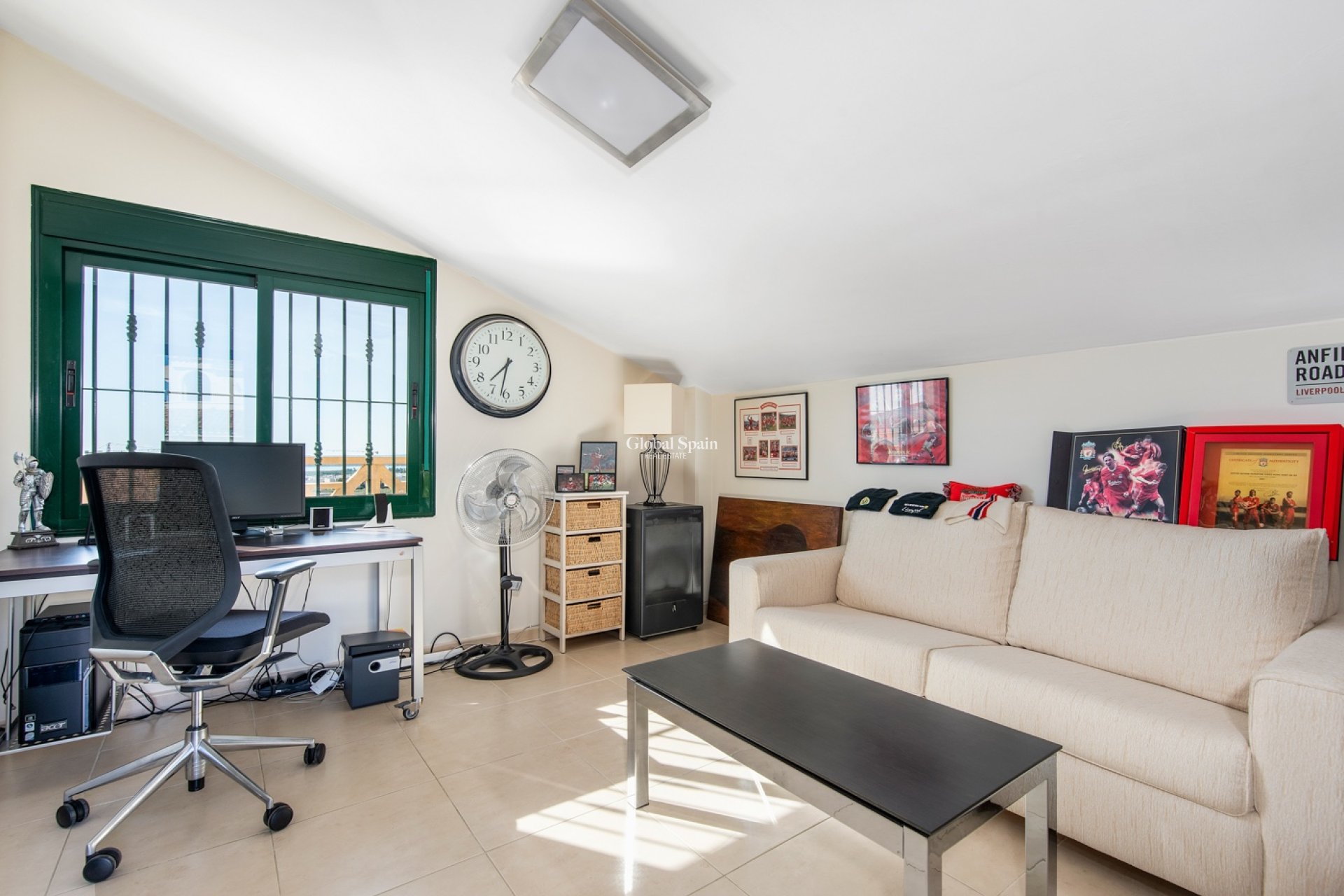 Wederverkoop - VILLA -
CIUDAD QUESADA
