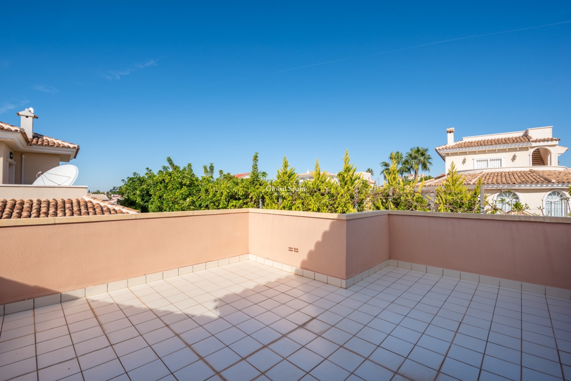 Wederverkoop - VILLA -
CIUDAD QUESADA