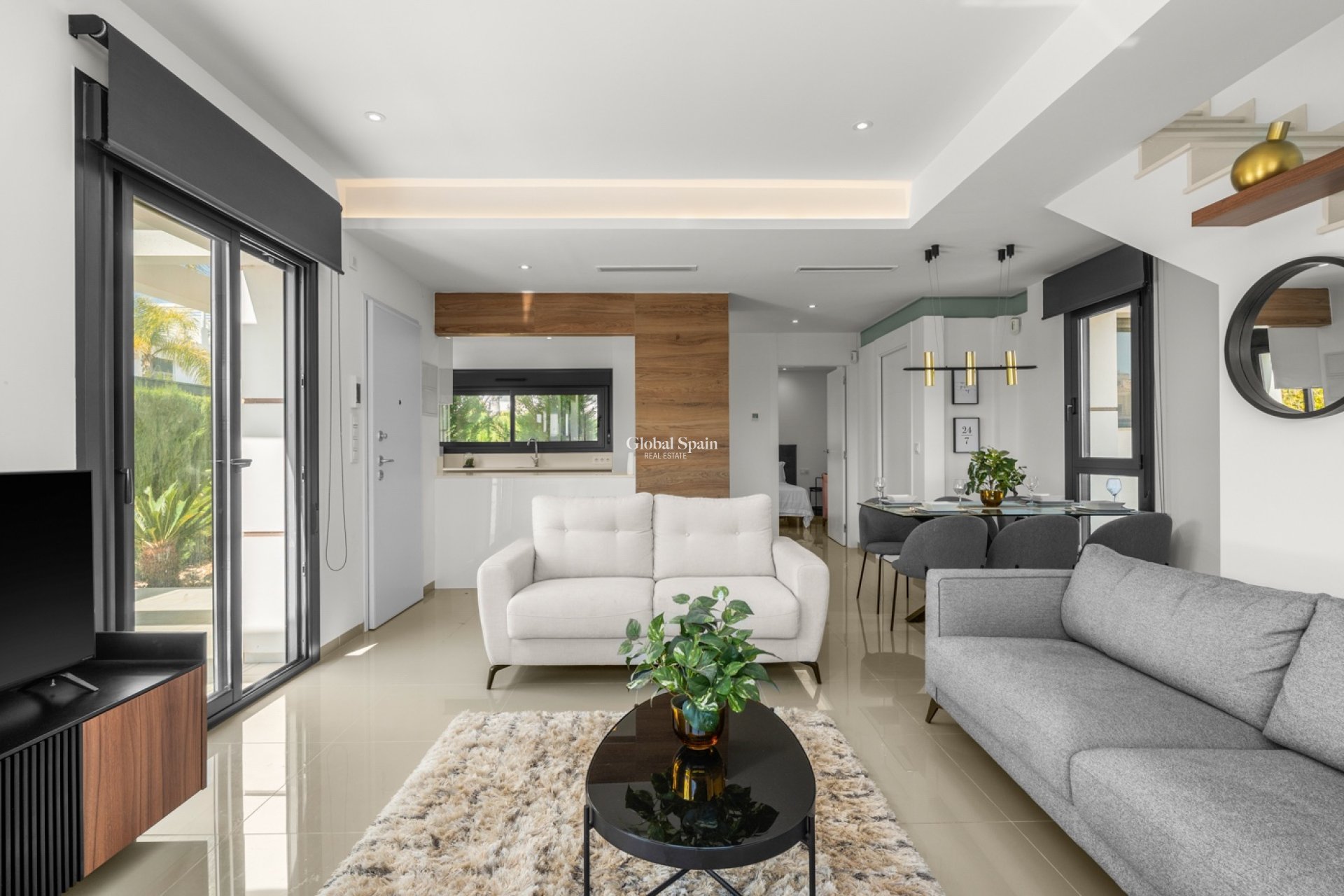 Wederverkoop - VILLA -
CIUDAD QUESADA