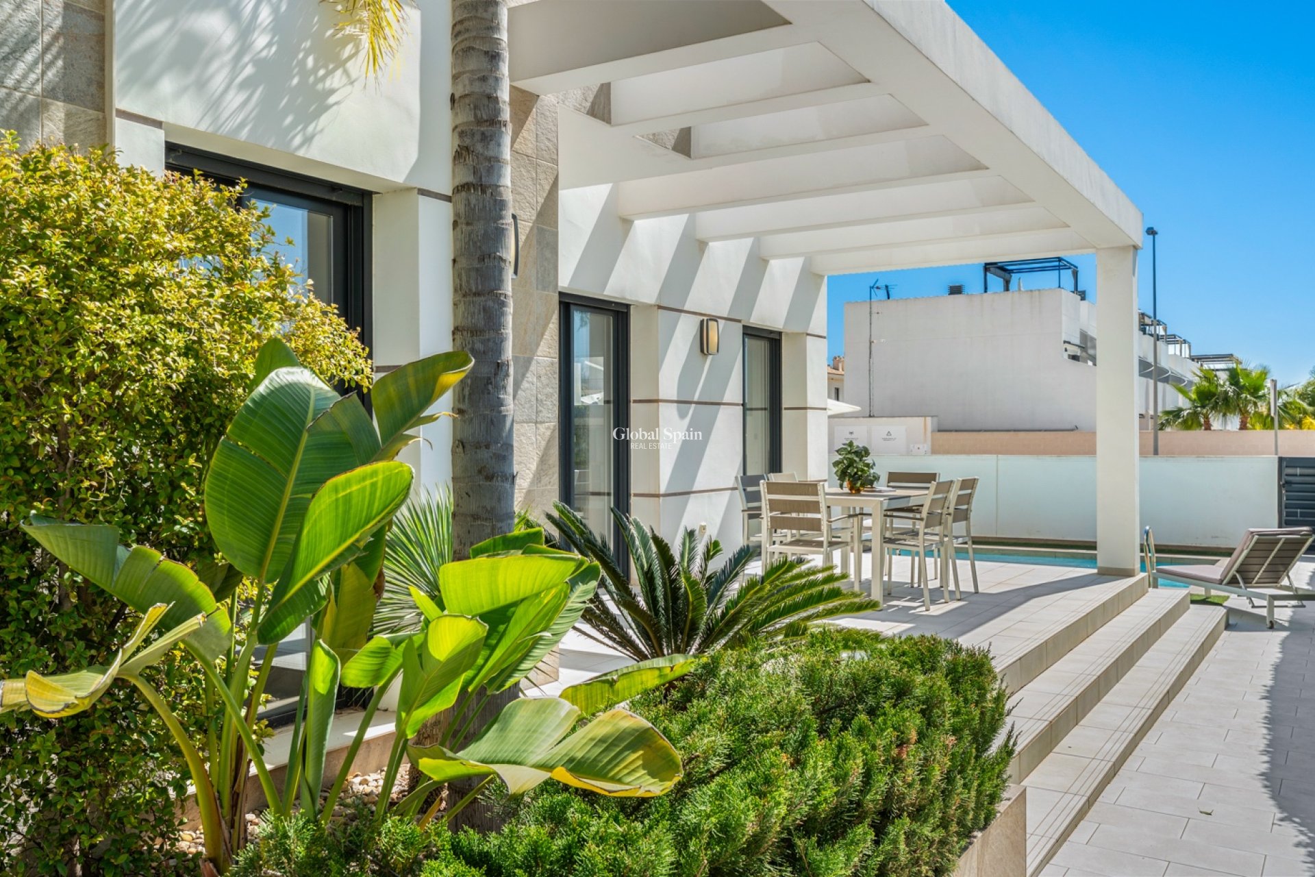Wederverkoop - VILLA -
CIUDAD QUESADA