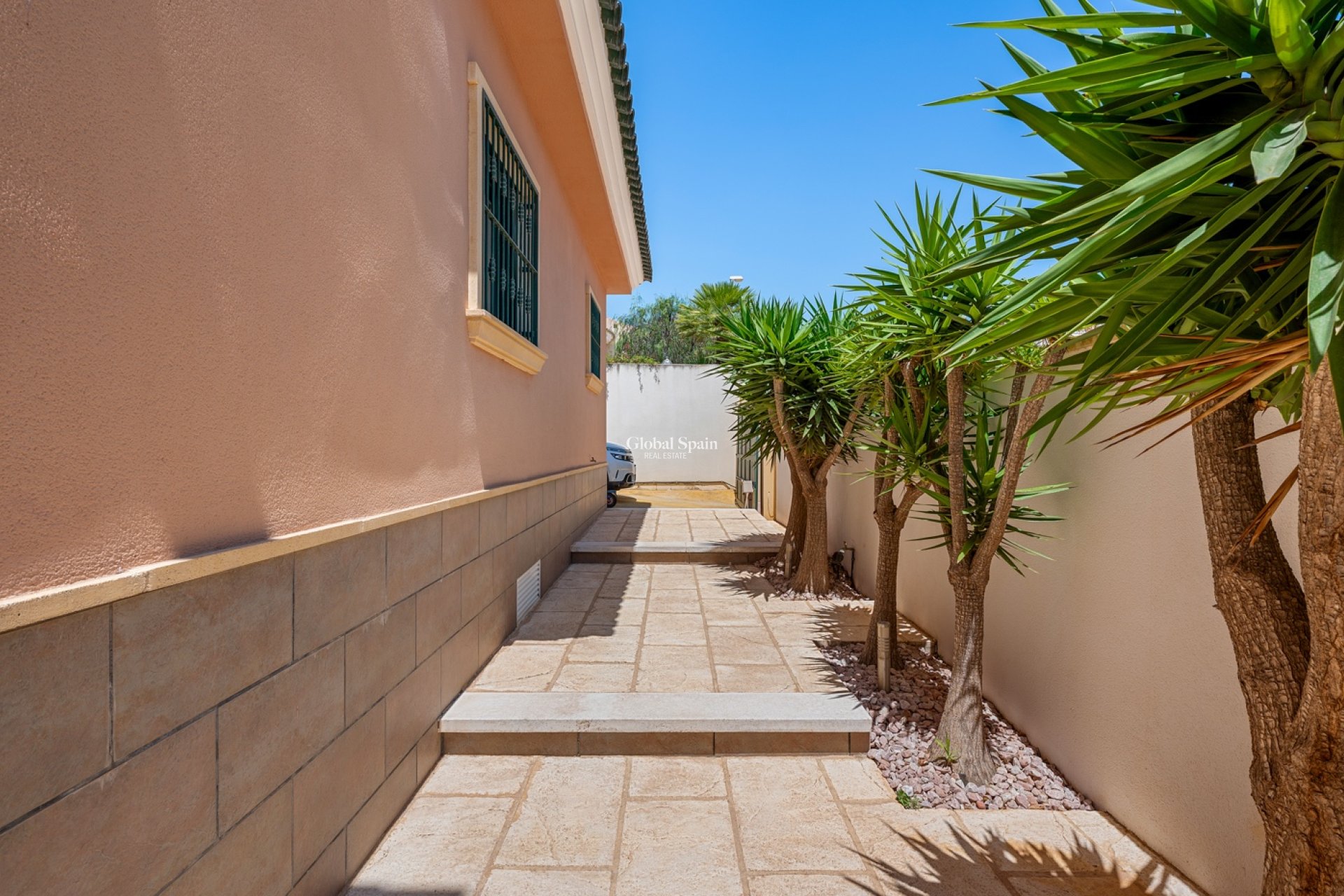 Wederverkoop - VILLA -
CIUDAD QUESADA