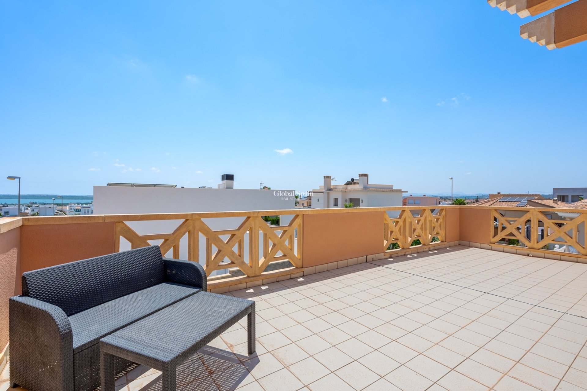 Wederverkoop - VILLA -
CIUDAD QUESADA