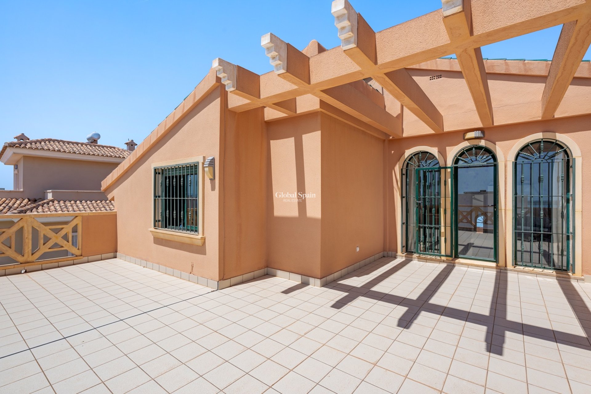 Wederverkoop - VILLA -
CIUDAD QUESADA