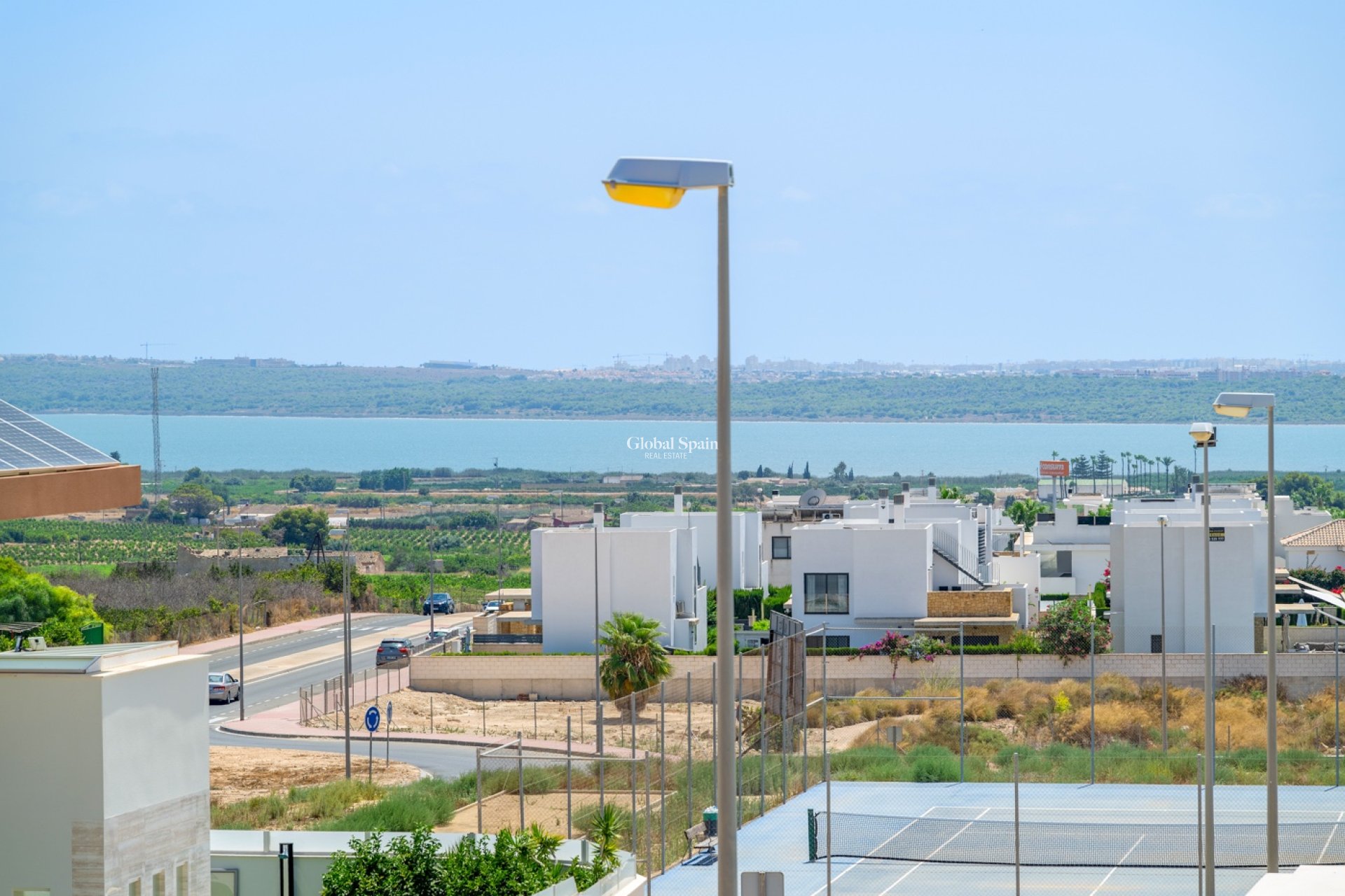 Wederverkoop - VILLA -
CIUDAD QUESADA
