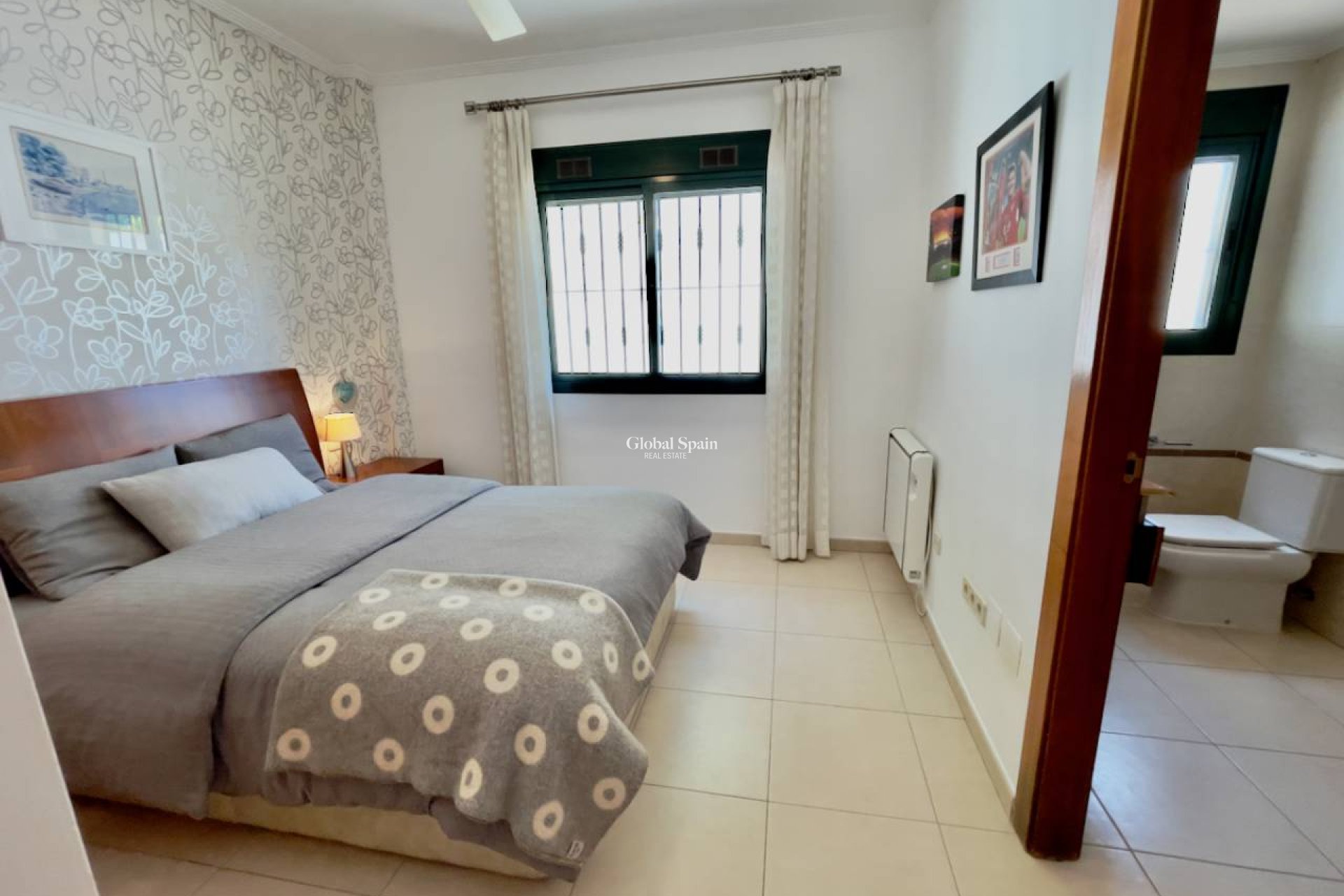 Wederverkoop - VILLA -
CIUDAD QUESADA