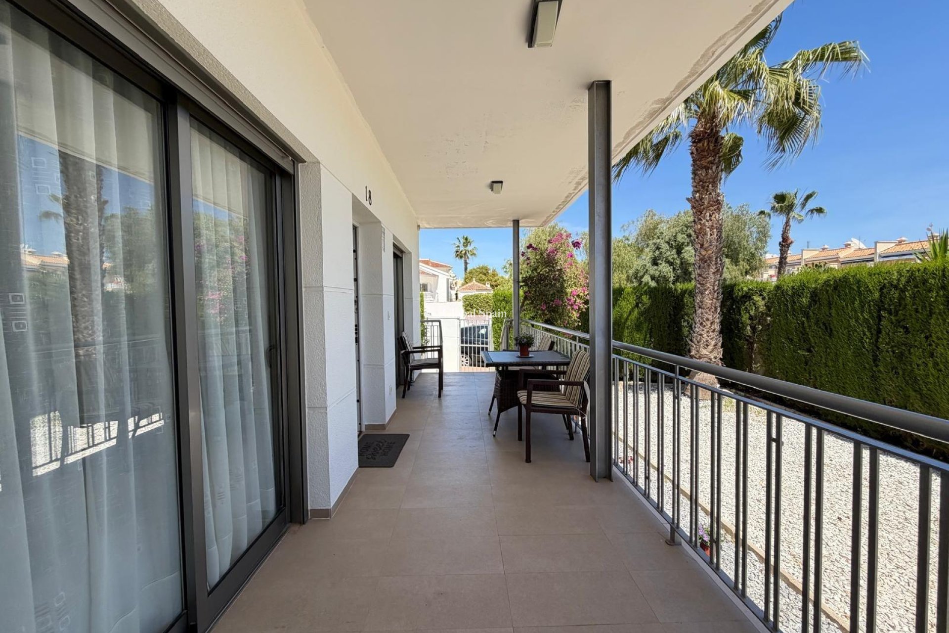 Wederverkoop - VILLA -
CIUDAD QUESADA