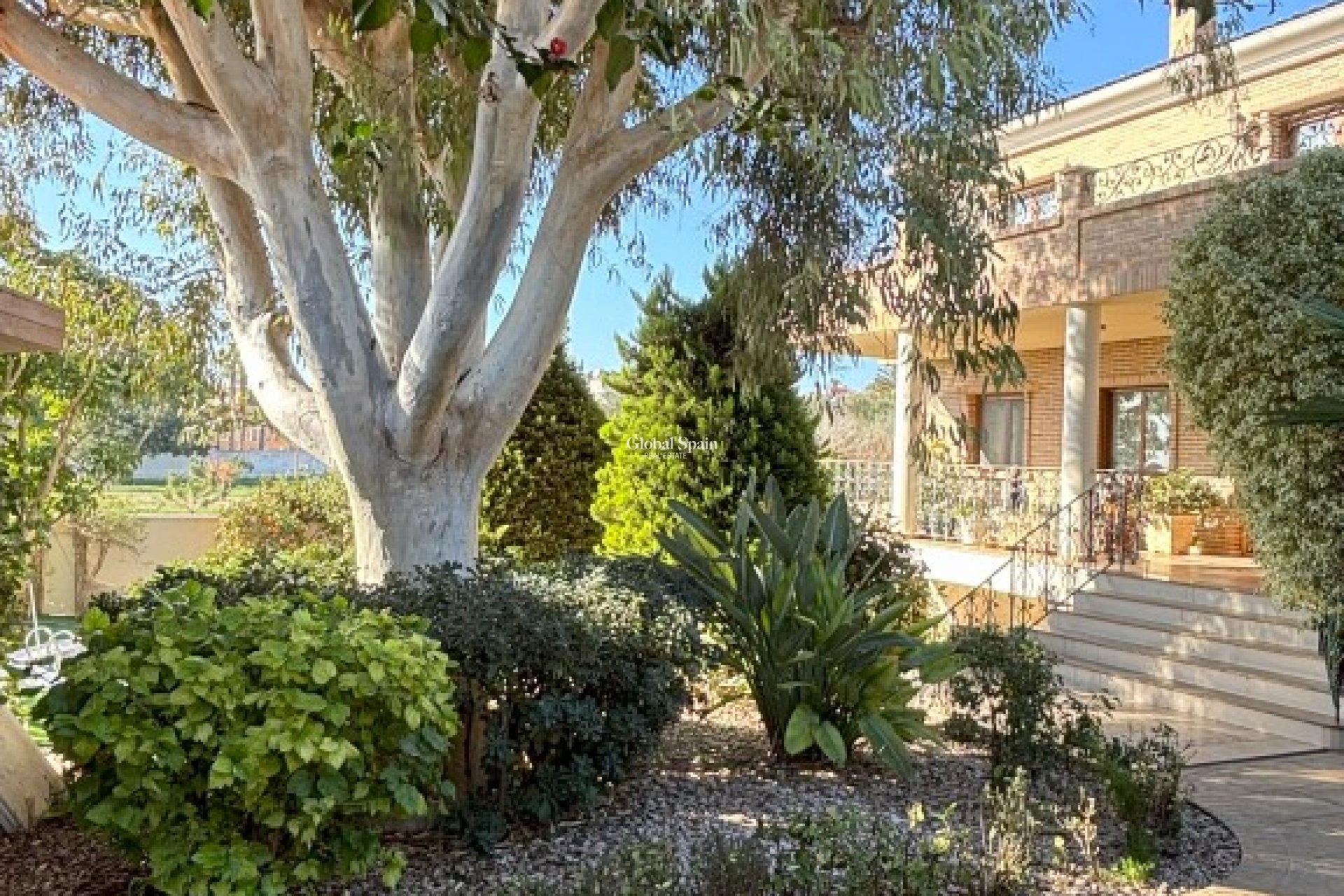 Wederverkoop - VILLA -
CIUDAD QUESADA