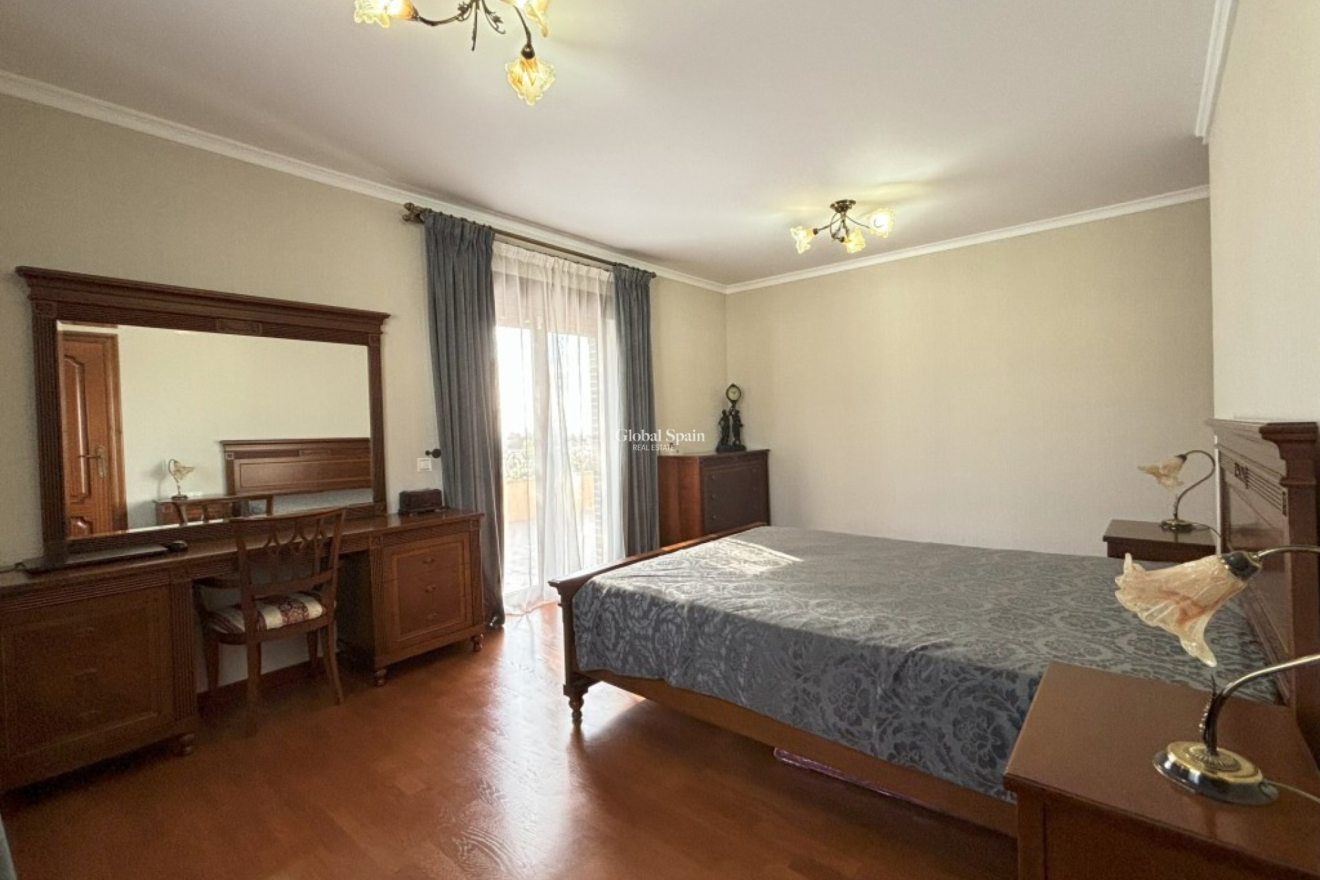 Wederverkoop - VILLA -
CIUDAD QUESADA