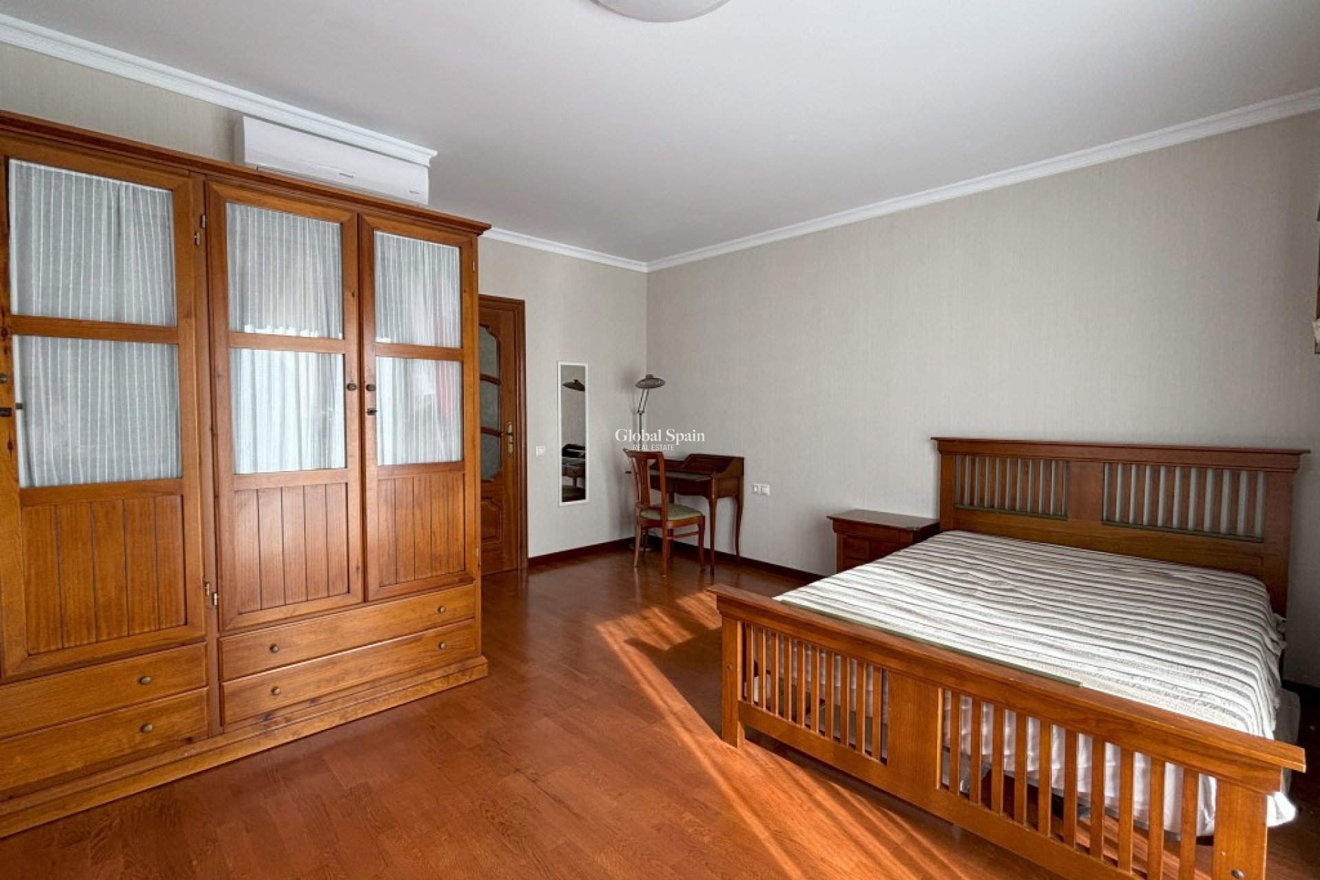Wederverkoop - VILLA -
CIUDAD QUESADA