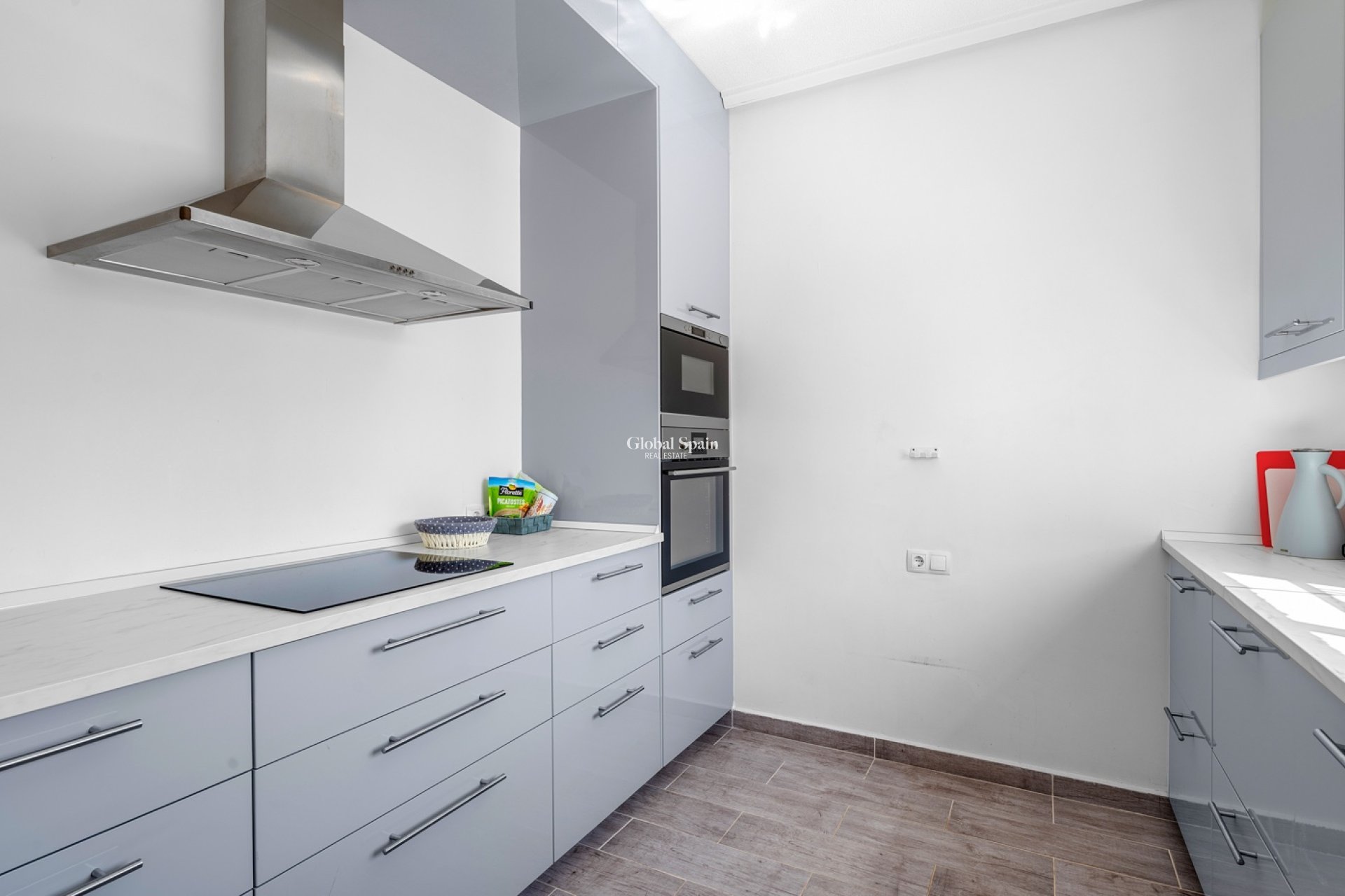 Wederverkoop - VILLA -
CIUDAD QUESADA