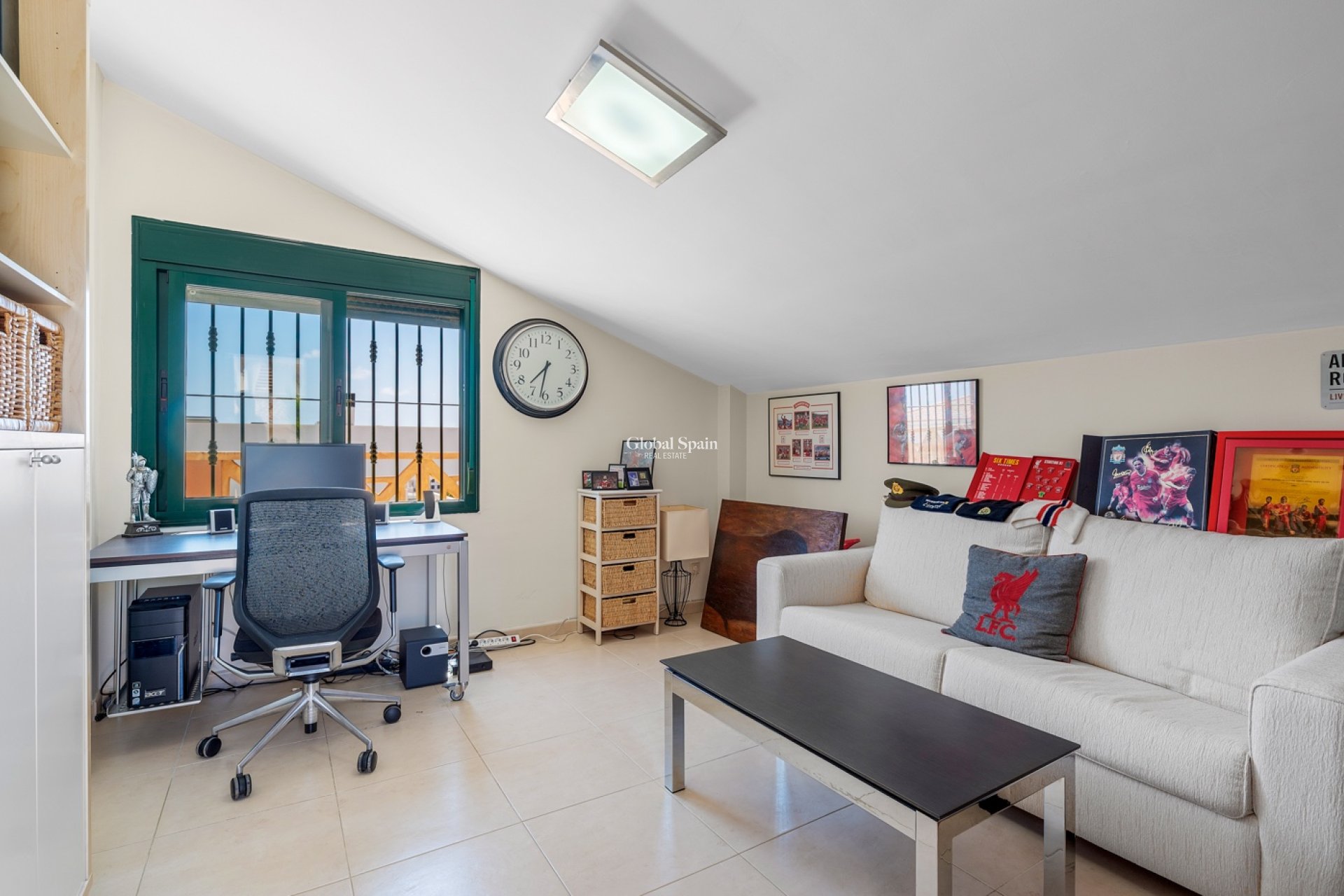 Wederverkoop - VILLA -
CIUDAD QUESADA