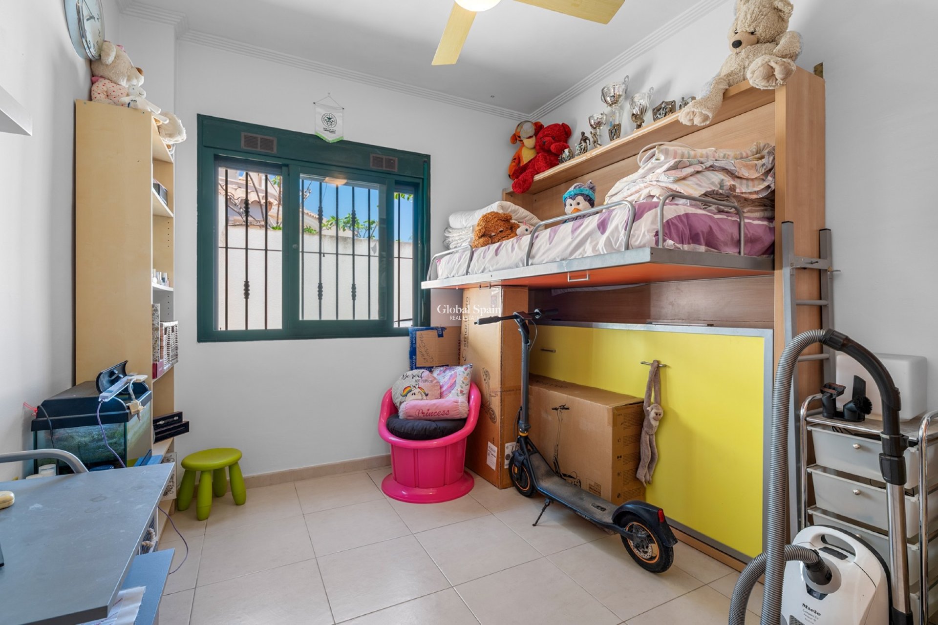 Wederverkoop - VILLA -
CIUDAD QUESADA