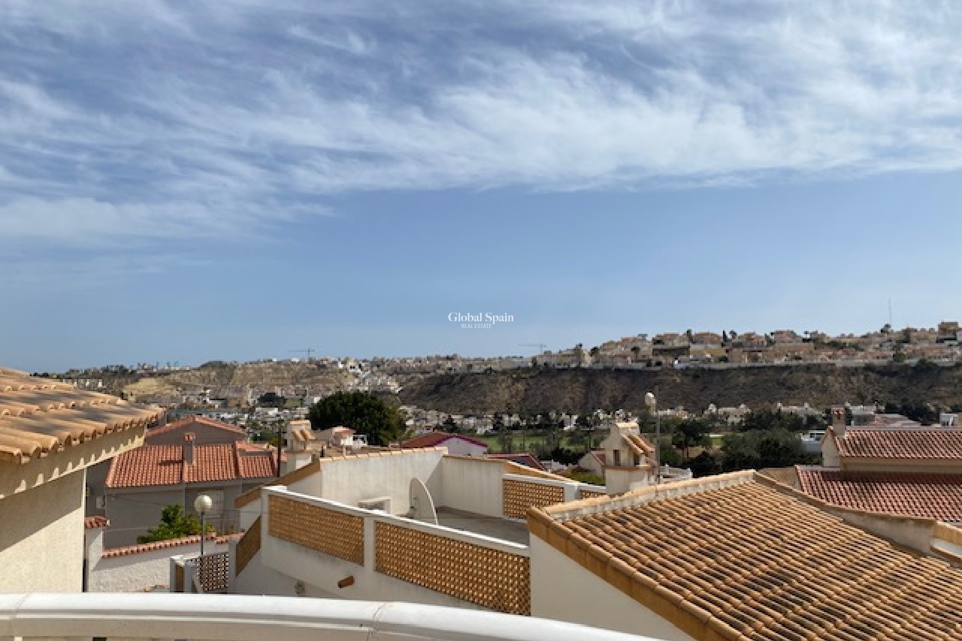 Wederverkoop - VILLA -
CIUDAD QUESADA