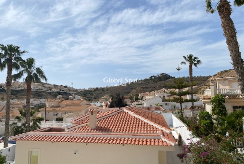 Wederverkoop - VILLA -
CIUDAD QUESADA