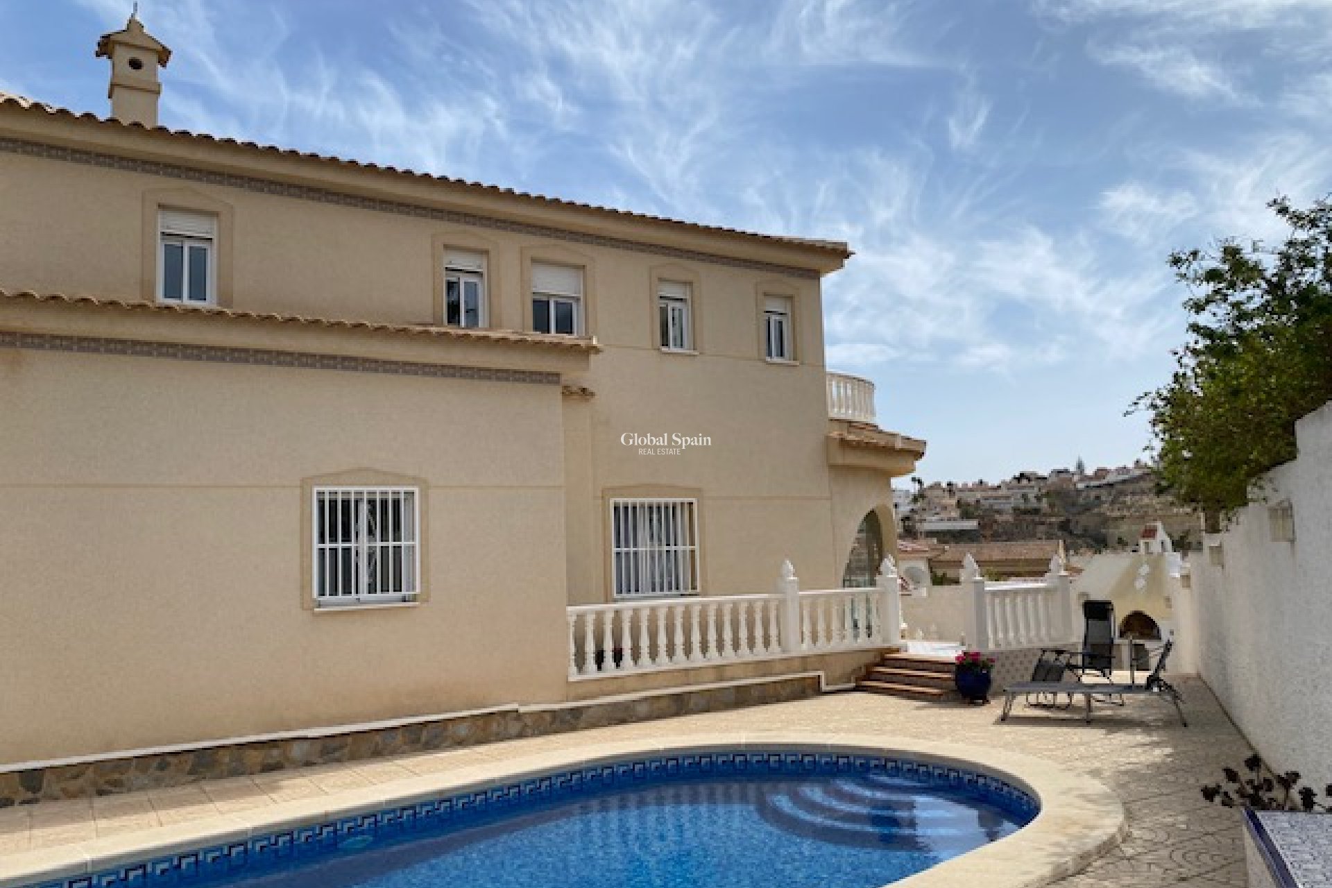 Wederverkoop - VILLA -
CIUDAD QUESADA