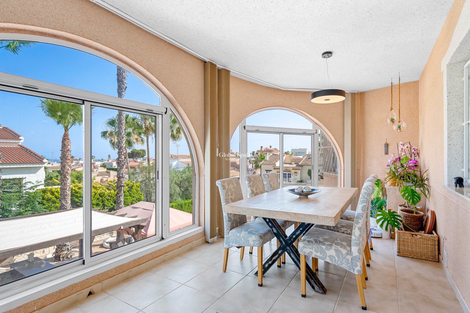 Wederverkoop - Villa -
CIUDAD QUESADA