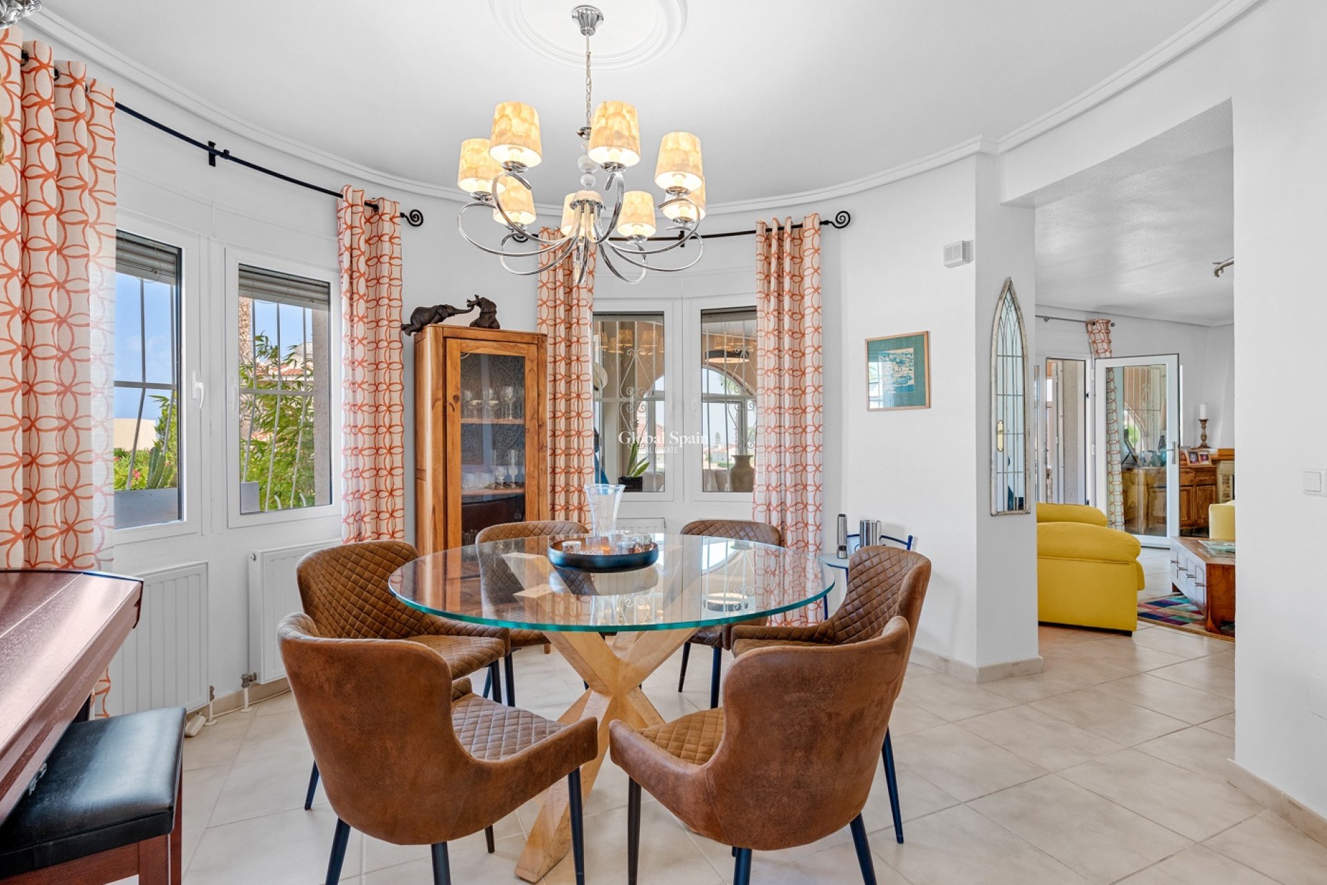 Wederverkoop - Villa -
CIUDAD QUESADA