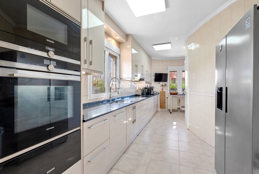 Wederverkoop - Villa -
CIUDAD QUESADA