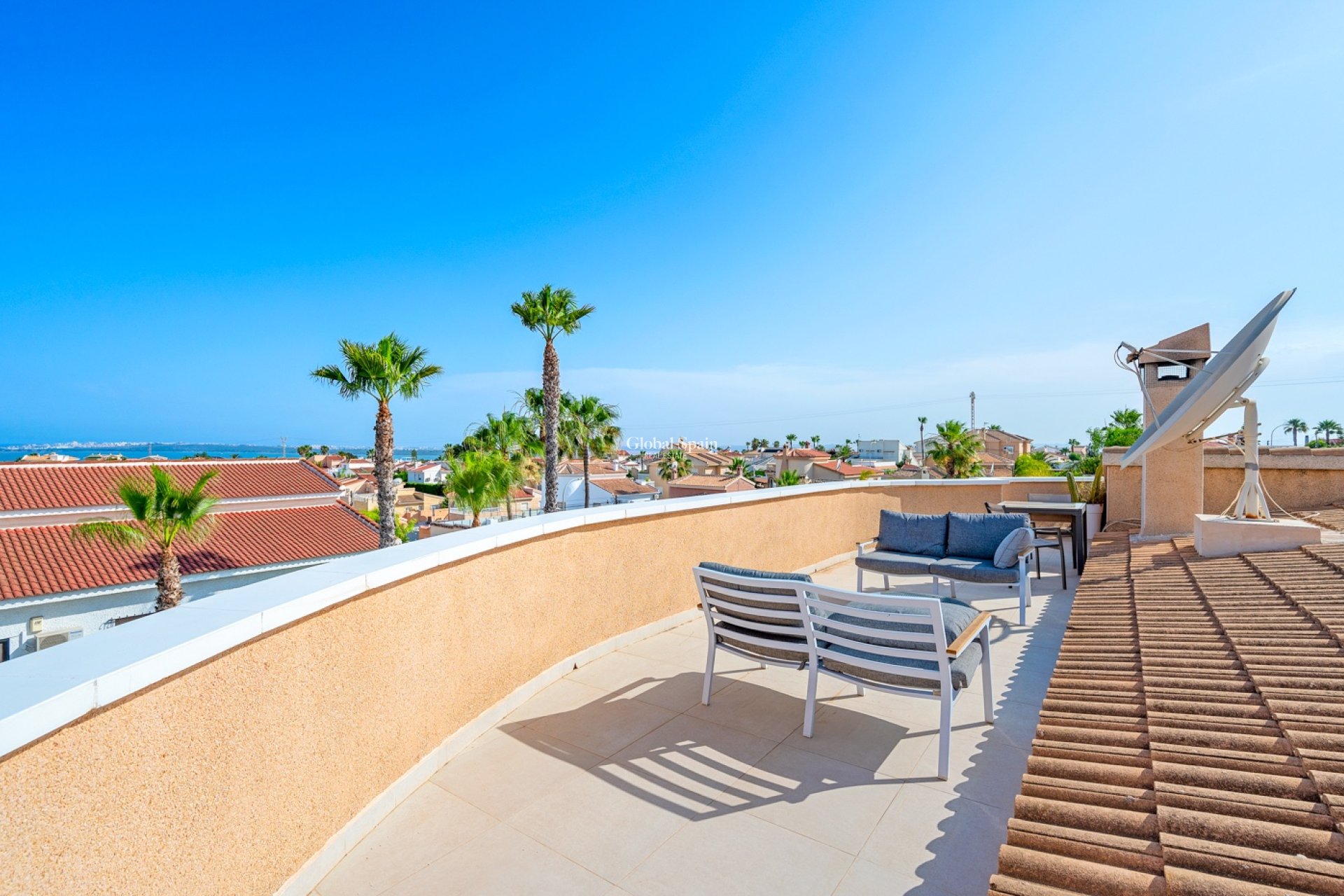 Wederverkoop - Villa -
CIUDAD QUESADA