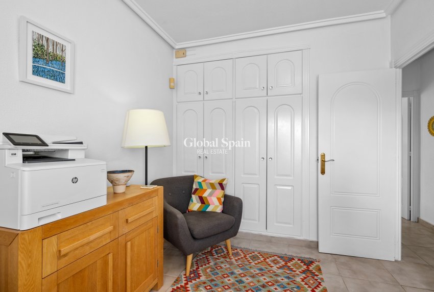 Wederverkoop - Villa -
CIUDAD QUESADA