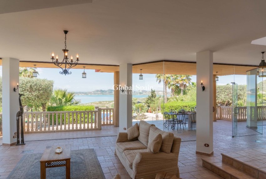 Wederverkoop - Villa -
Costa Blanca - Orihuela Costa
