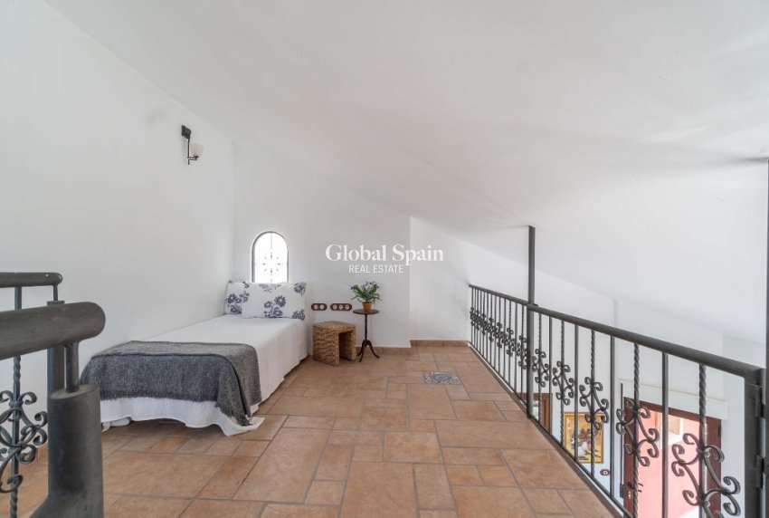 Wederverkoop - Villa -
Costa Blanca - Orihuela Costa