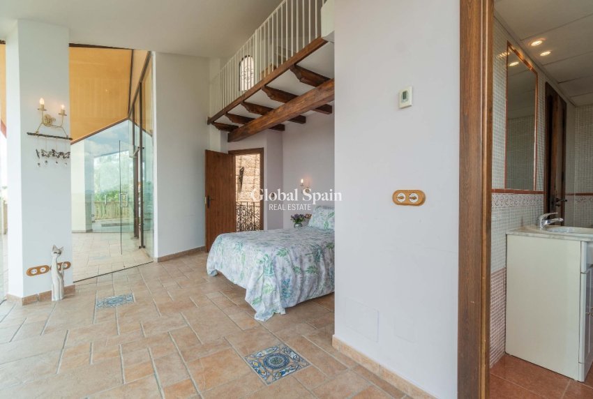 Wederverkoop - Villa -
Costa Blanca - Orihuela Costa