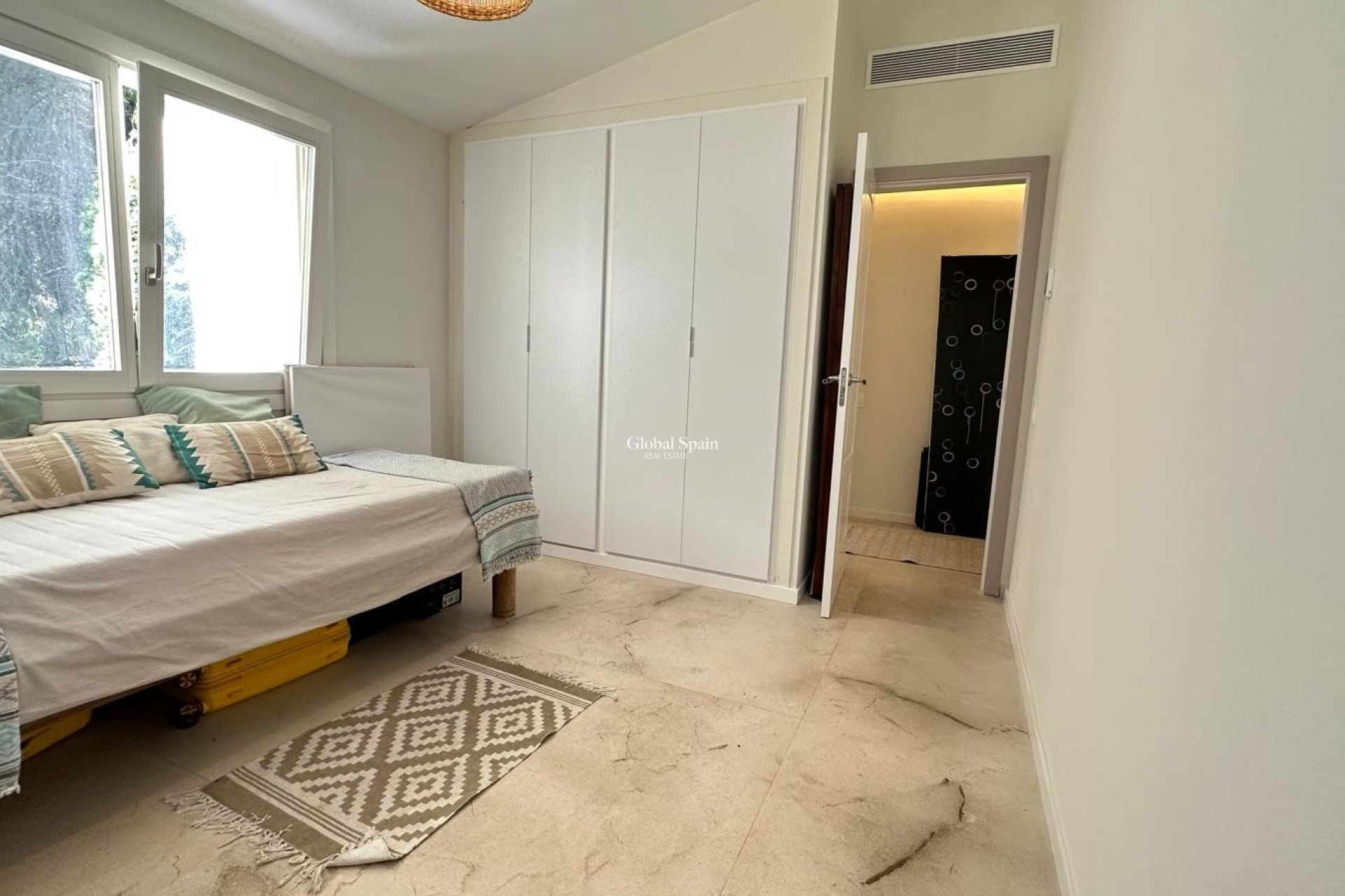 Wederverkoop - VILLA -
COSTA DE LA CALMA - Calvià