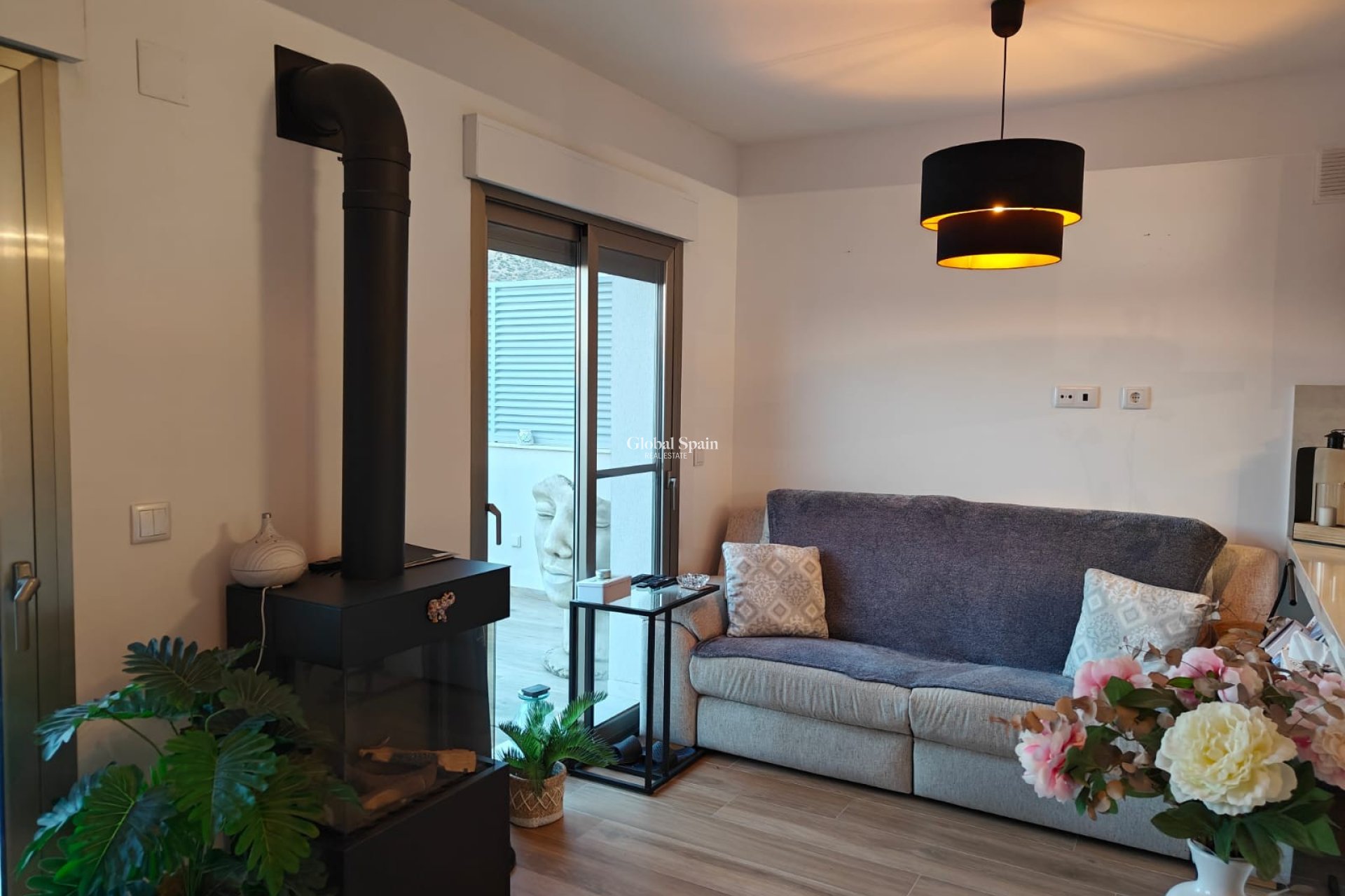 Wederverkoop - VILLA -
COX - Cox
