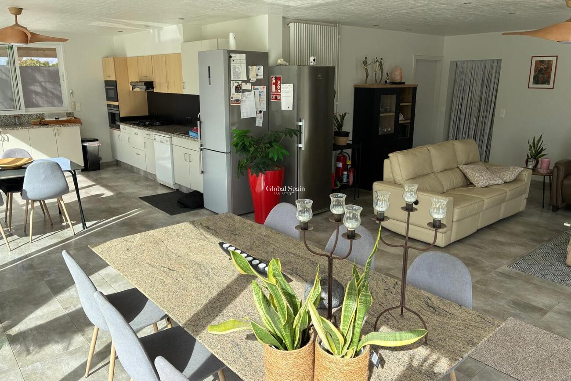 Wederverkoop - VILLA -
CREVILLENTE - Costa Blanca