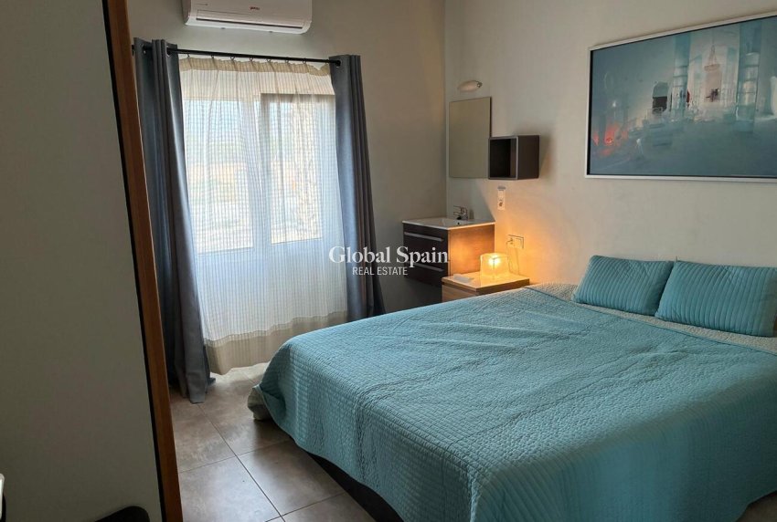Wederverkoop - VILLA -
CREVILLENTE - Costa Blanca