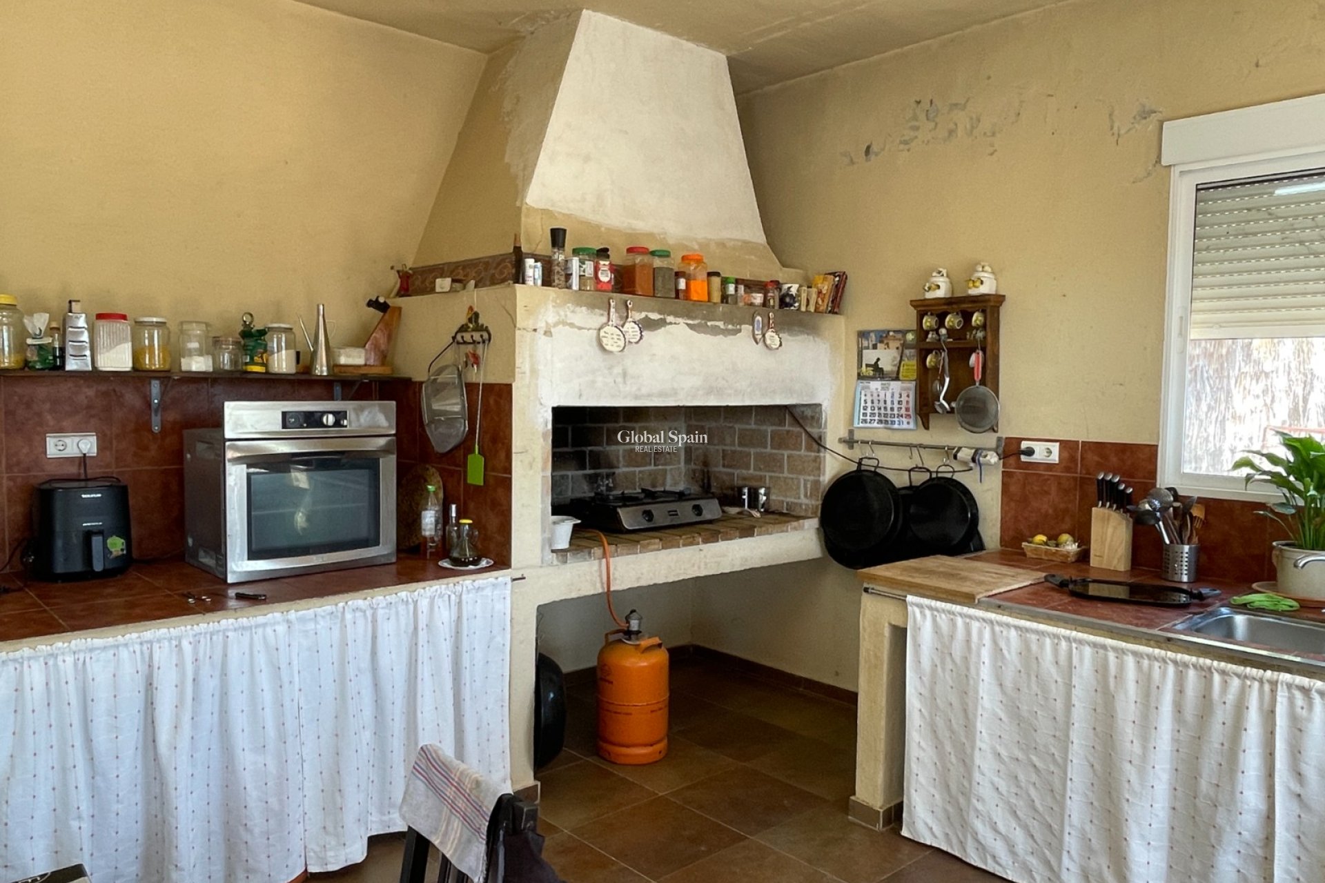 Wederverkoop - VILLA -
CREVILLENTE - Inland
