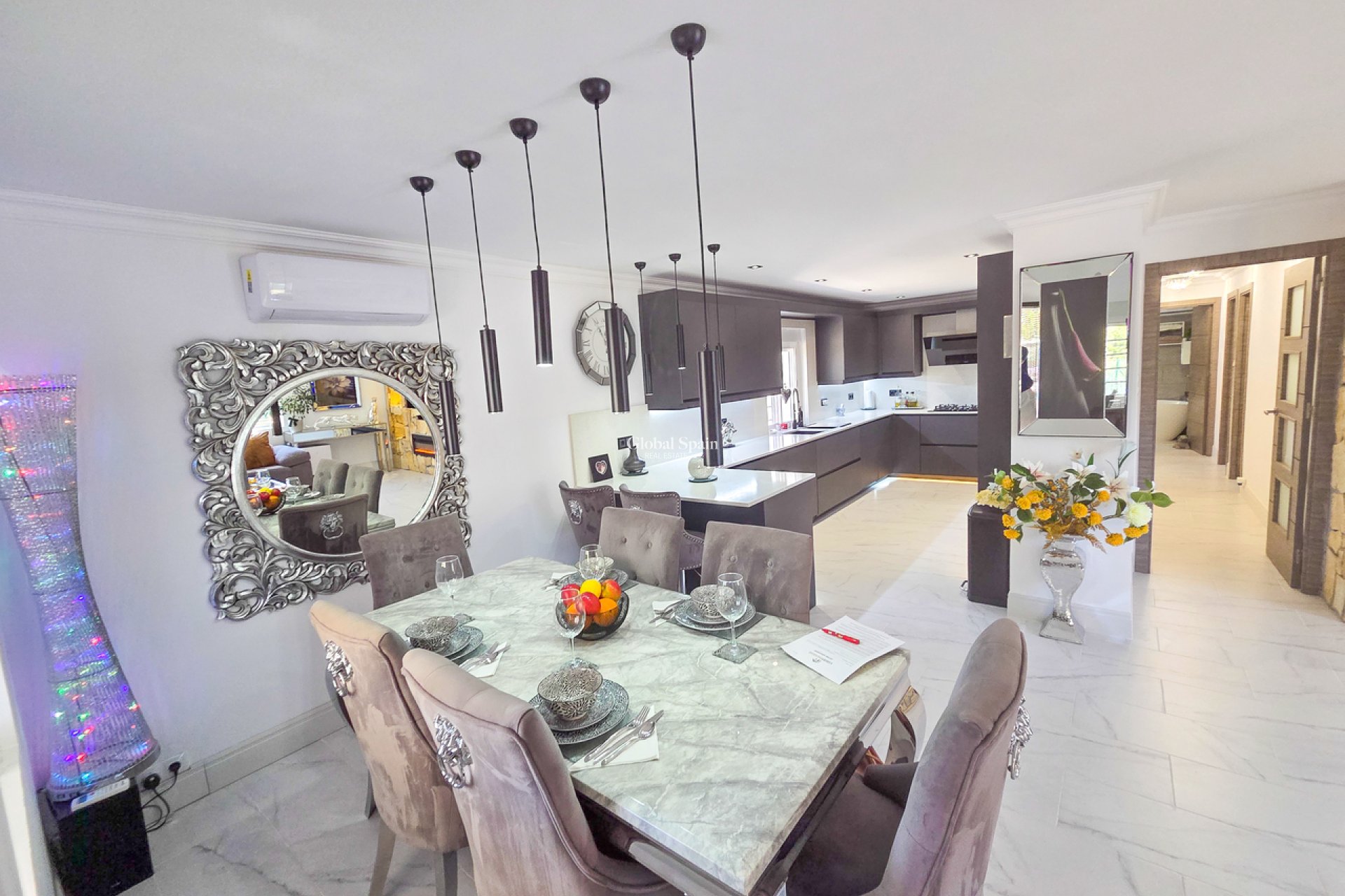 Wederverkoop - VILLA -
CREVILLENTE - Inland