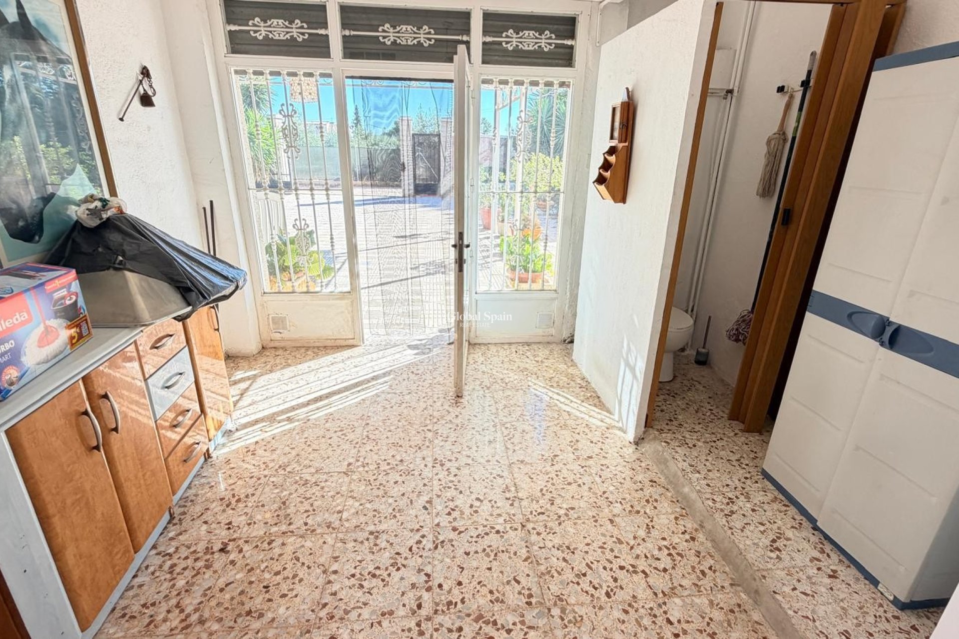 Wederverkoop - VILLA -
CREVILLENTE - Inland
