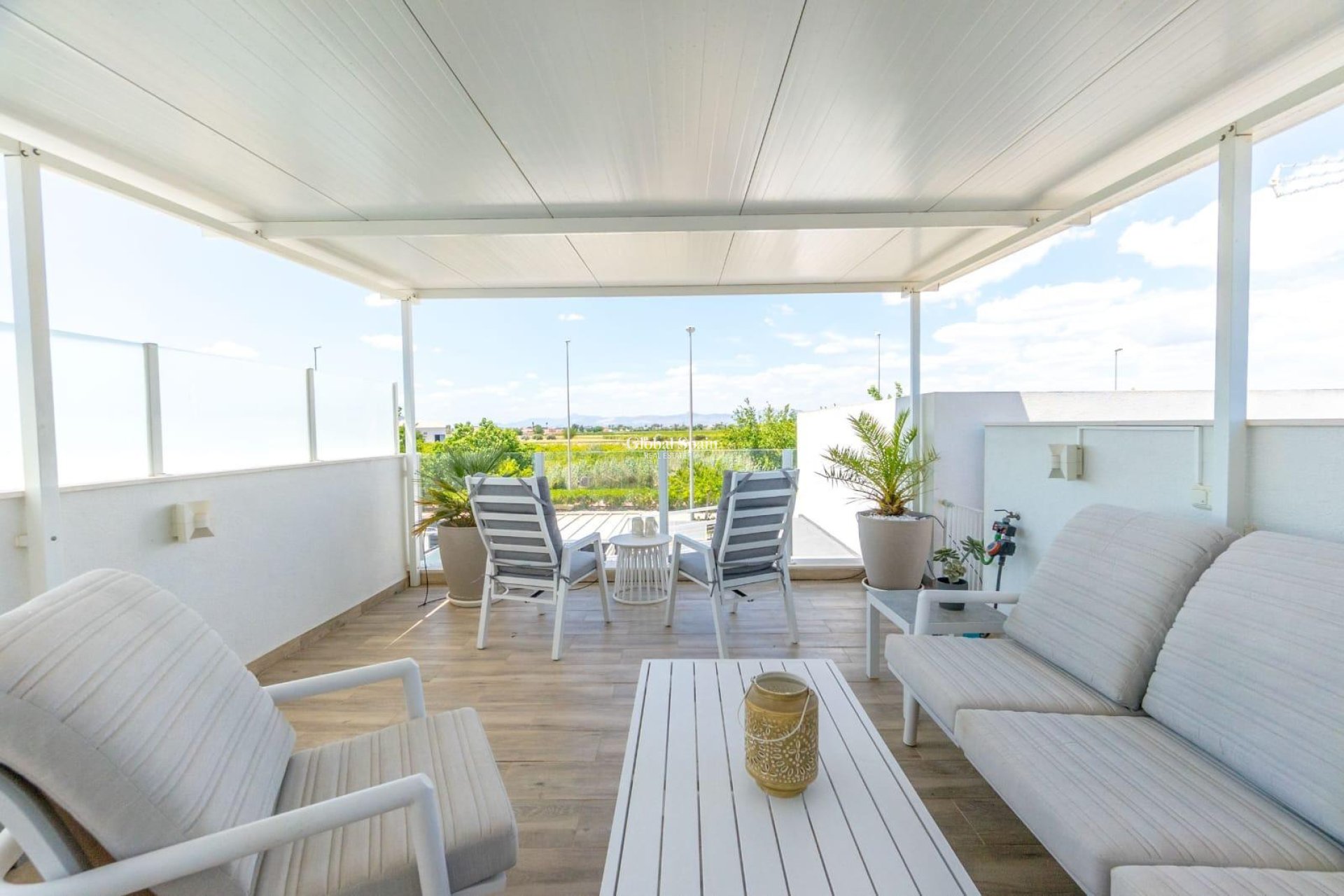 Wederverkoop - Villa -
DAYA NUEVA - Comunidad valenciana