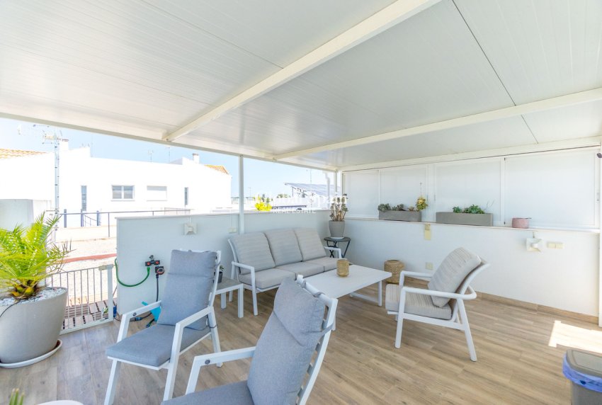 Wederverkoop - VILLA -
DAYA NUEVA - Costa Blanca