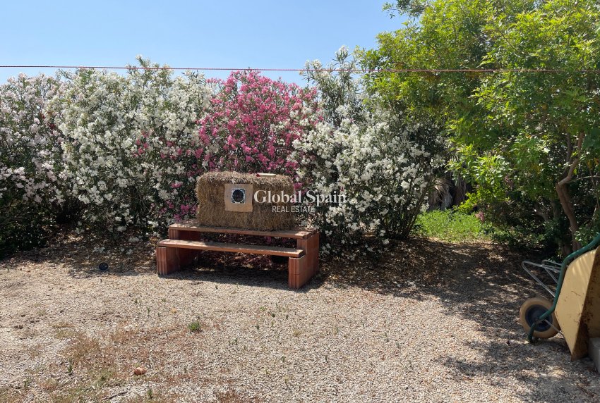 Wederverkoop - VILLA -
DAYA NUEVA - Costa Blanca