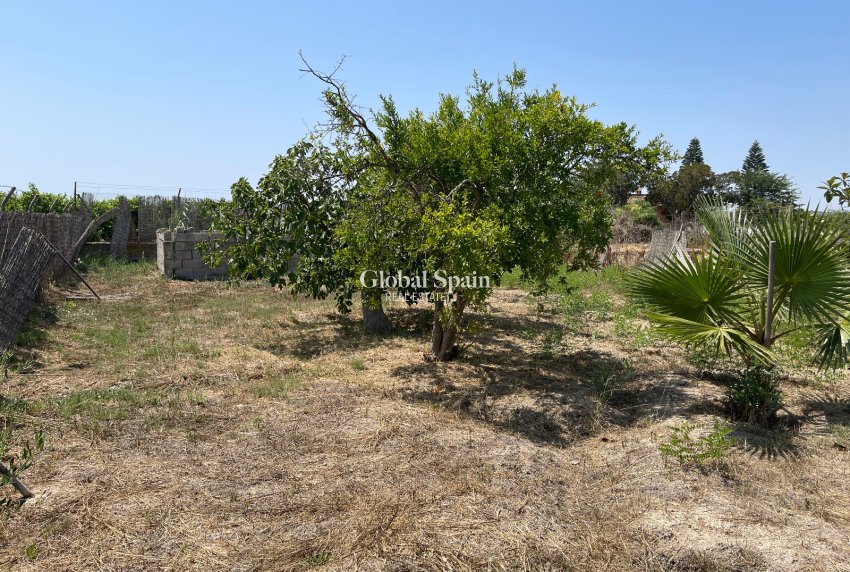 Wederverkoop - VILLA -
DAYA NUEVA - Costa Blanca