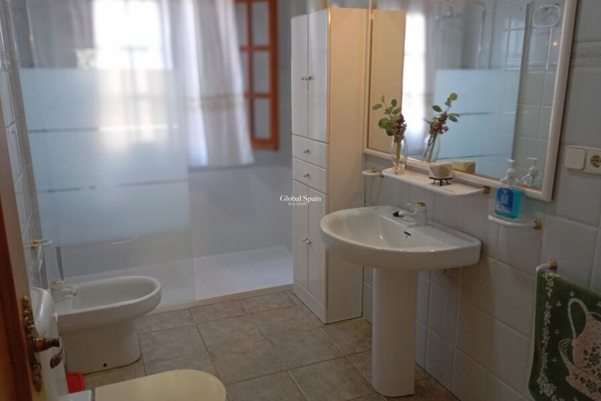 Wederverkoop - VILLA -
DAYA NUEVA - Costa Blanca