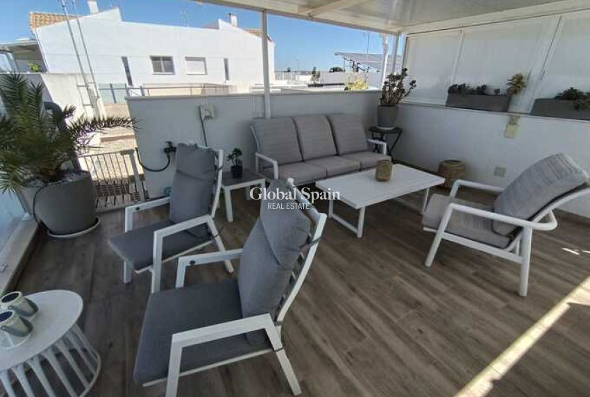 Wederverkoop - VILLA -
DAYA NUEVA - Costa Blanca
