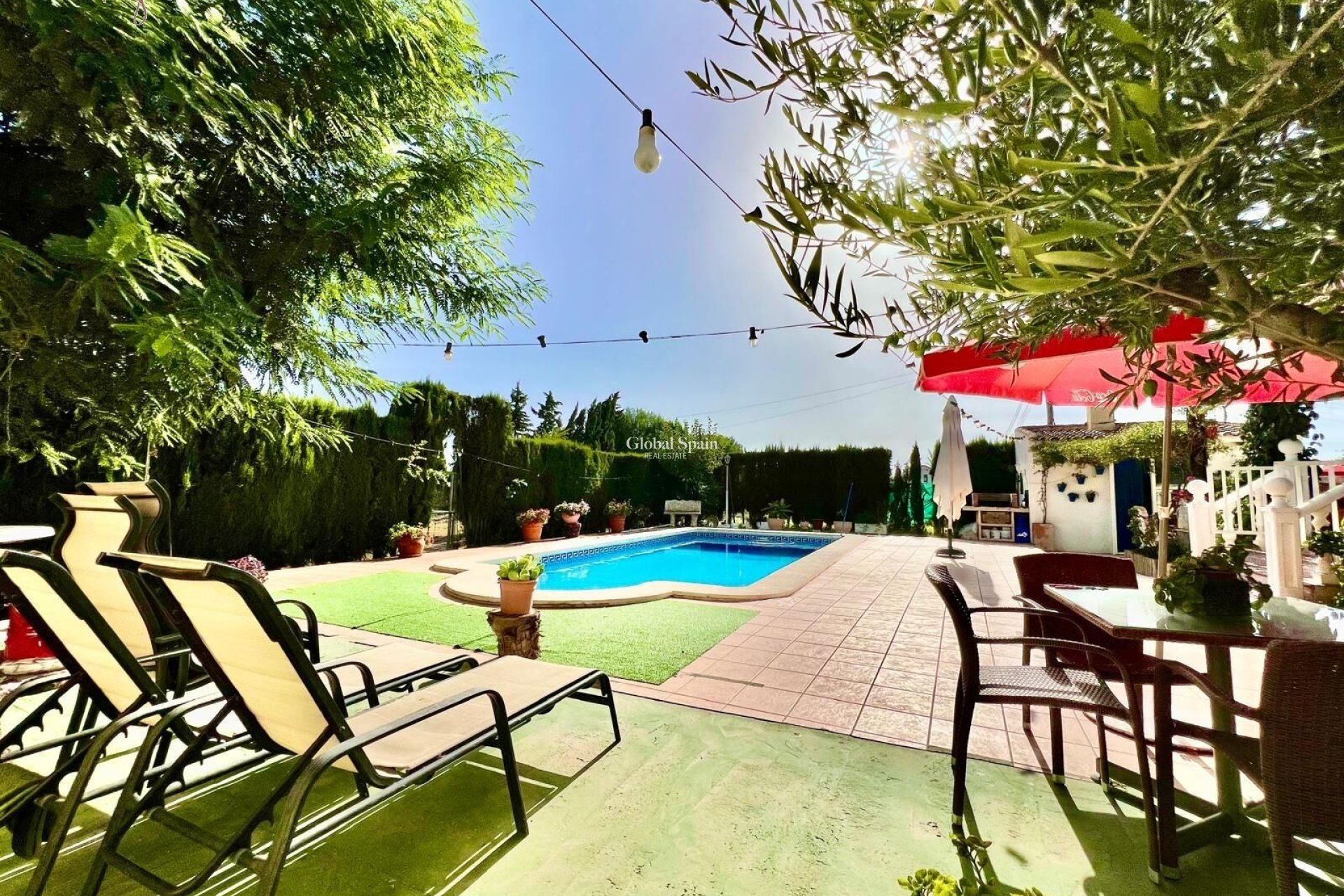 Wederverkoop - VILLA -
DAYA VIEJA - Costa Blanca Sur