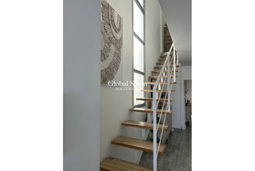 Wederverkoop - VILLA -
DAYA VIEJA - Costa Blanca