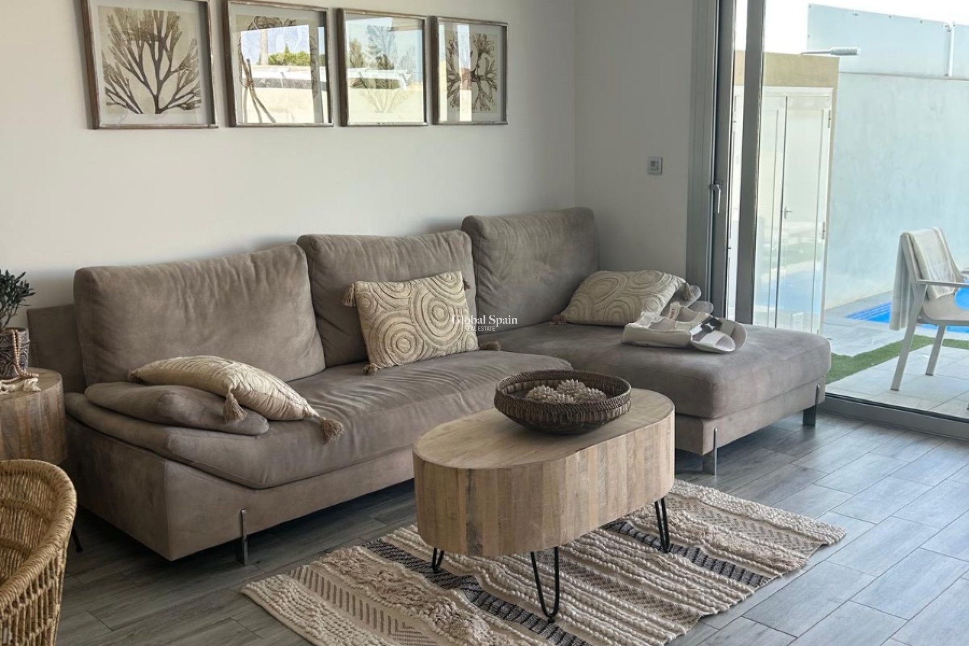 Wederverkoop - VILLA -
DAYA VIEJA - Costa Blanca