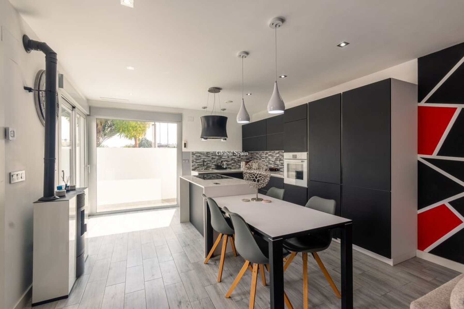 Wederverkoop - VILLA -
DAYA VIEJA - Costa Blanca