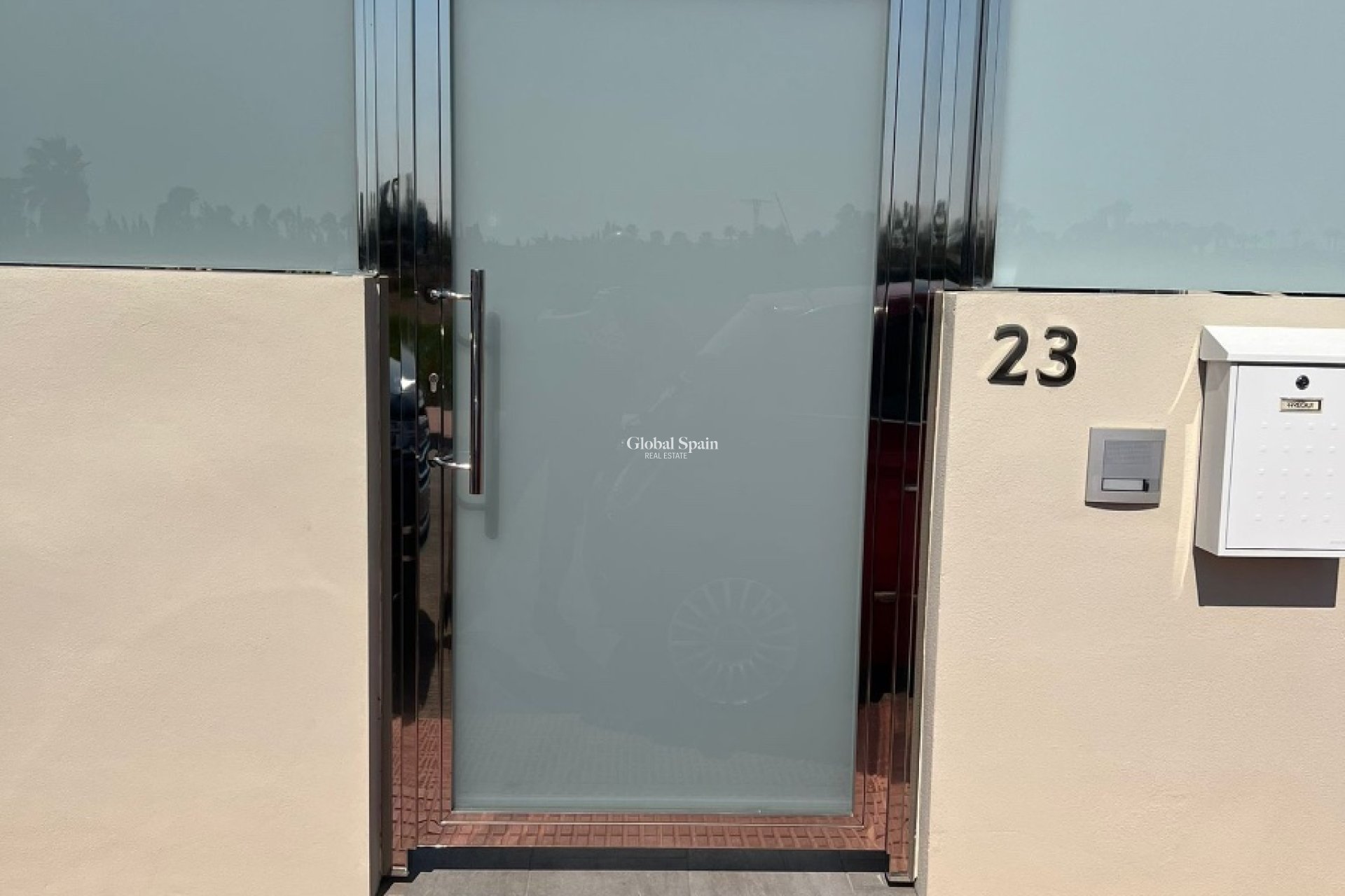 Wederverkoop - VILLA -
DAYA VIEJA - Costa Blanca