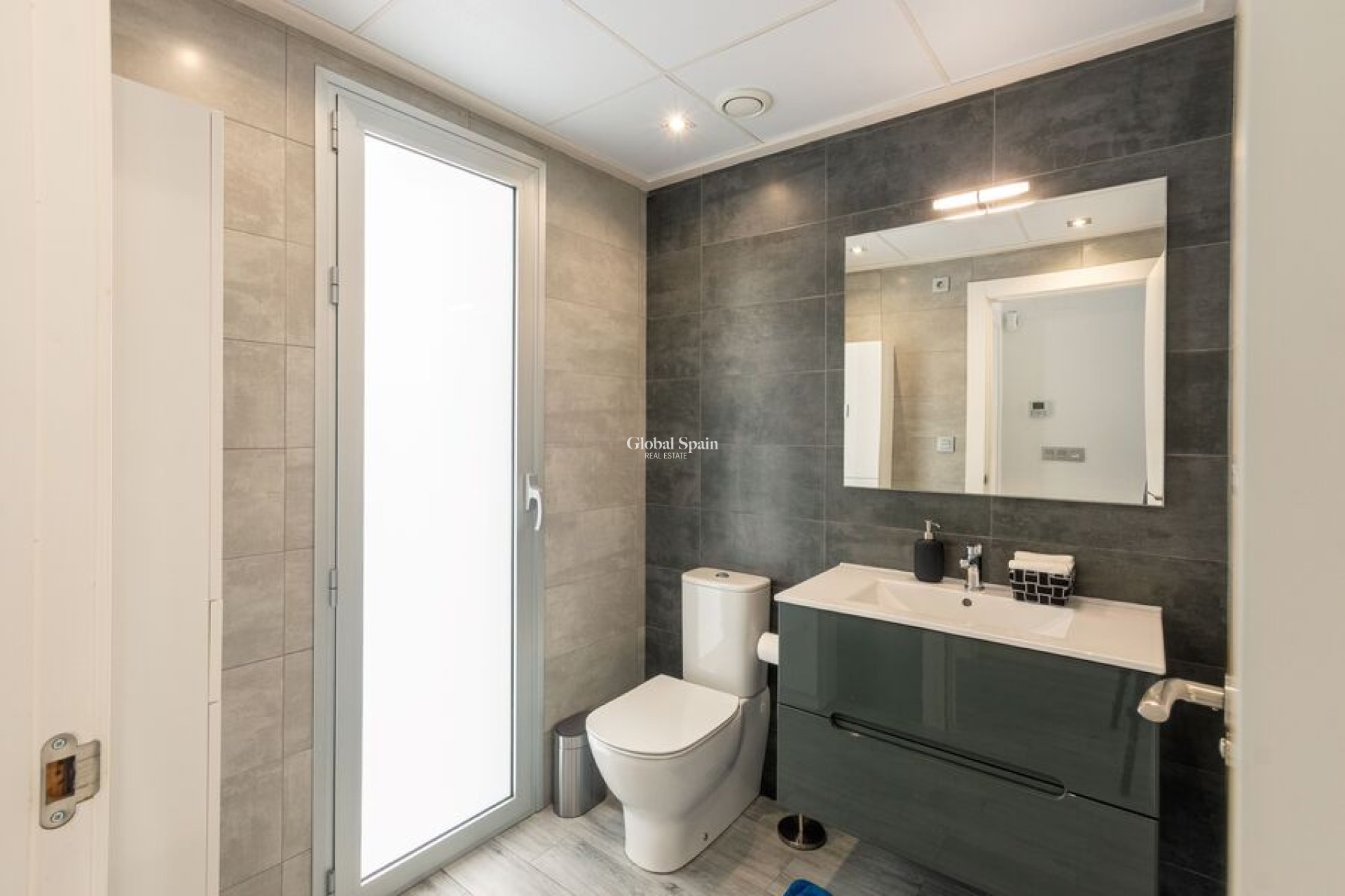 Wederverkoop - VILLA -
DAYA VIEJA - Costa Blanca