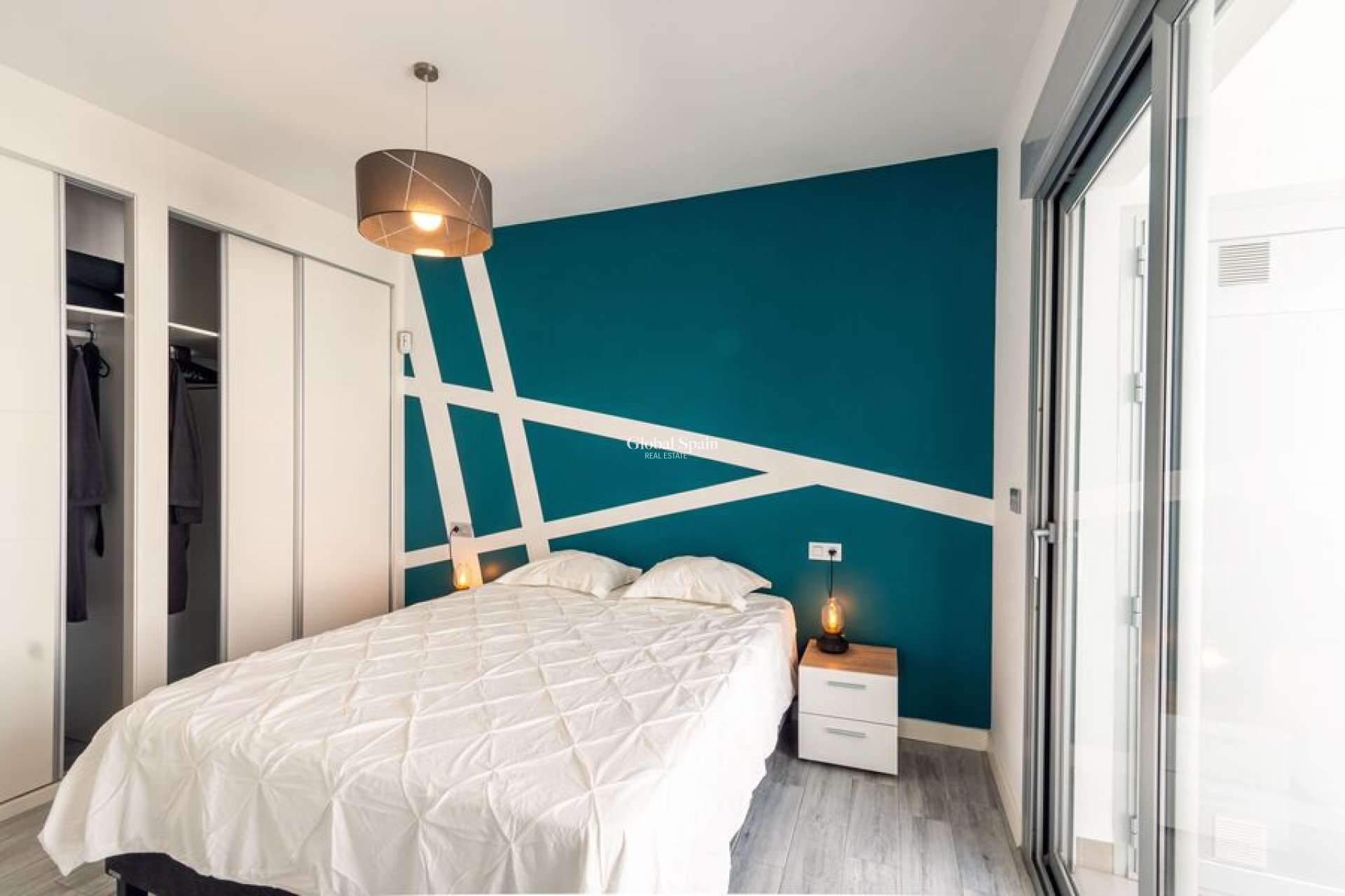 Wederverkoop - VILLA -
DAYA VIEJA - Costa Blanca