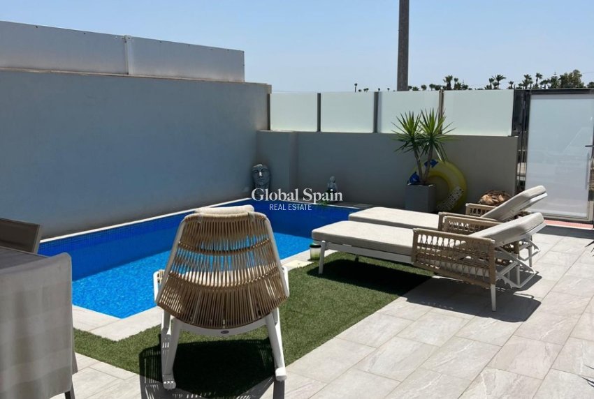 Wederverkoop - VILLA -
DAYA VIEJA - Costa Blanca